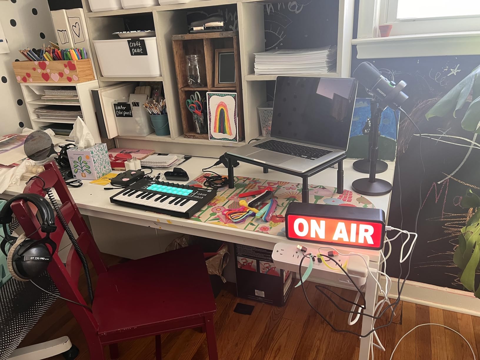 MAONO PD200W Hybrid Wireless Podcast Equipment Bundle for 2, XLR USB Dynamic Microphone Kit with 2 Desktop Stand, Software, Noise Cancellation, for Co-hosted podcast, Vocal Recording, Content Creation customer photo 1