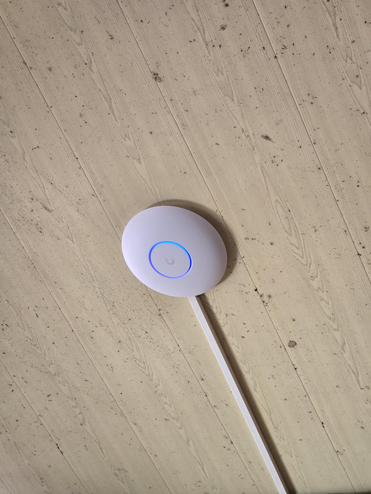 U7 LITE WiFi 7 Access Point (US Version) - Dual-Band Ceiling Mount customer photo 1