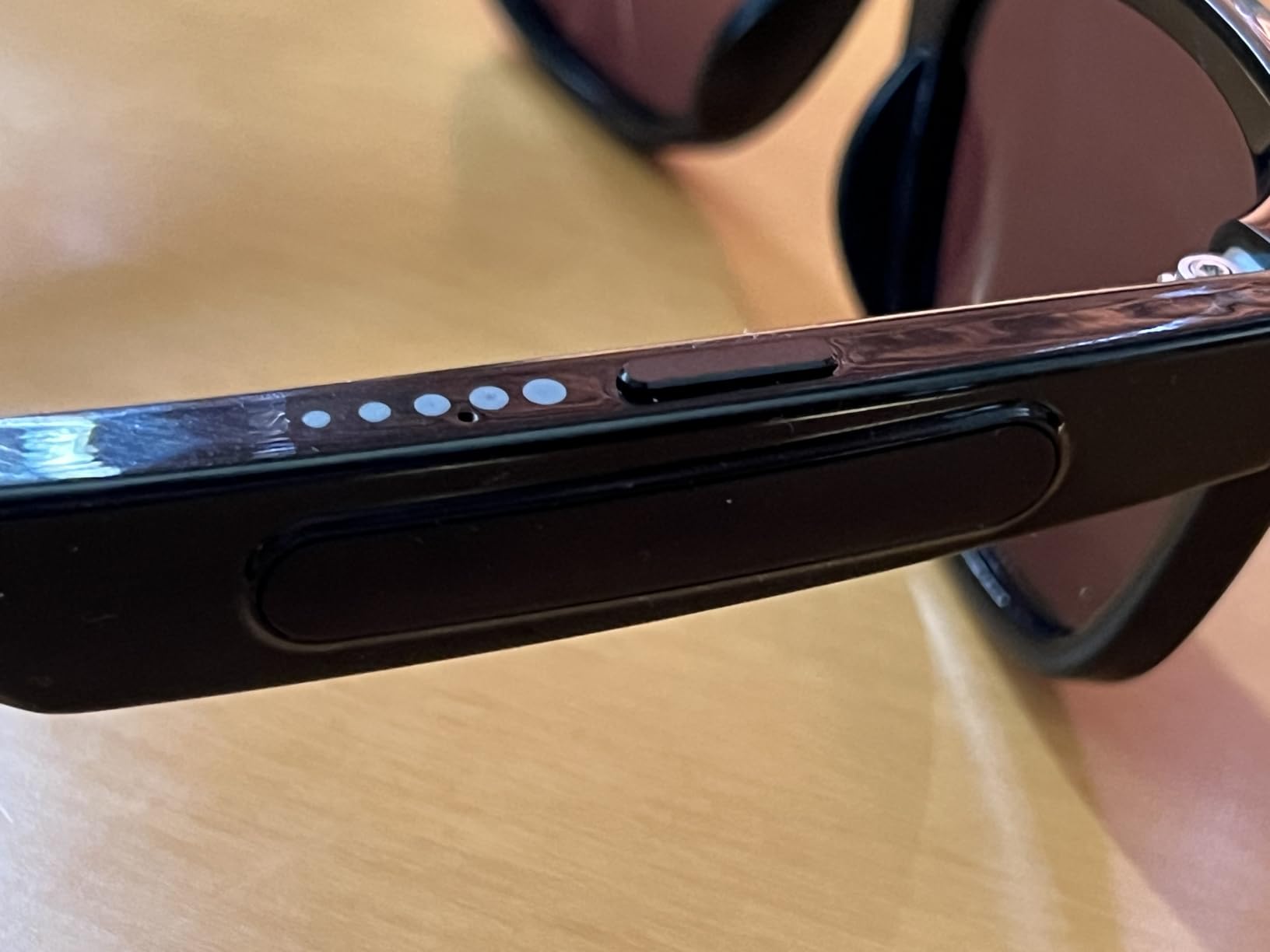 EarlySincere 2026 Ai Smart Glasses for Men Women, 8mp 4k Hd Camera Glasses, 410mah Battery, Supports Photo/Video/Audio Recording, Ai Voice Control, Ai Glasses with Bluetooth Calling(Blue Light) customer photo 2