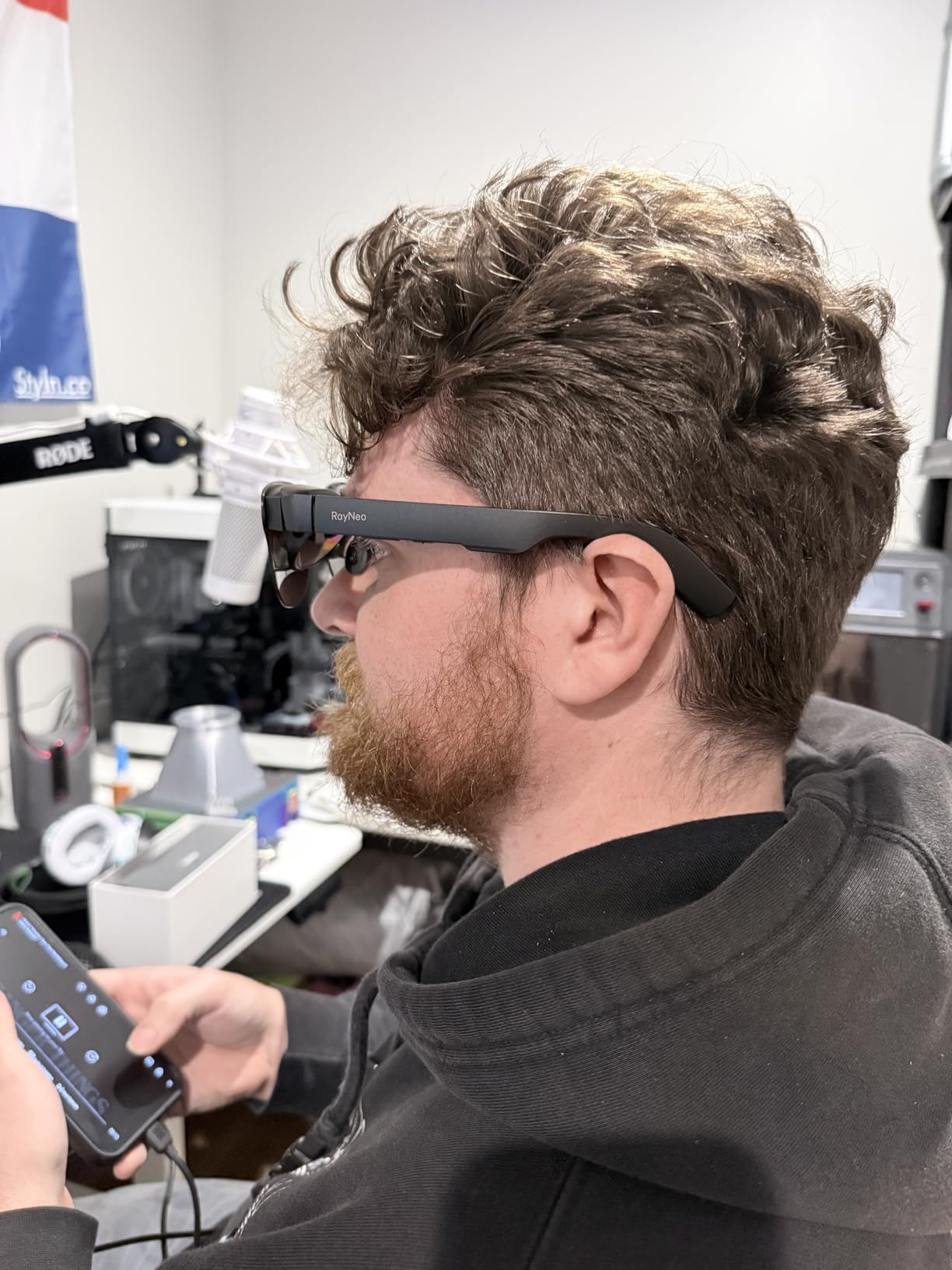 RayNeo Air 3s Pro AR/XR Glasses - 201 inch 1200 Nits 120Hz HueView 2.0 Video Display, Smart Gaming Glasses for iPhone 17,16,15/Android/Mac/Switch 2/PS5/SteamDeck-3S Pro-Dark Gray customer photo 2