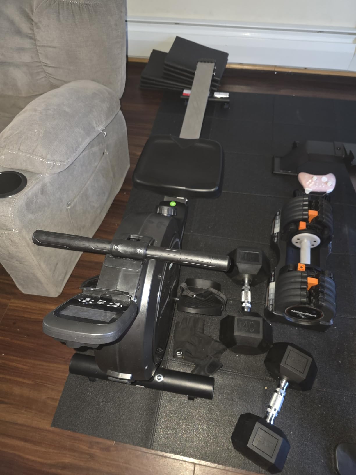 Rowing Machine for Home, Magnetic Rower Machine, 350 LB Weight Capacity, 16-Level Silent Resistance Row Machine for Gym Exercise Full-Body Workout Compact Rower with LCD Monitor Tablet Holder customer photo 1