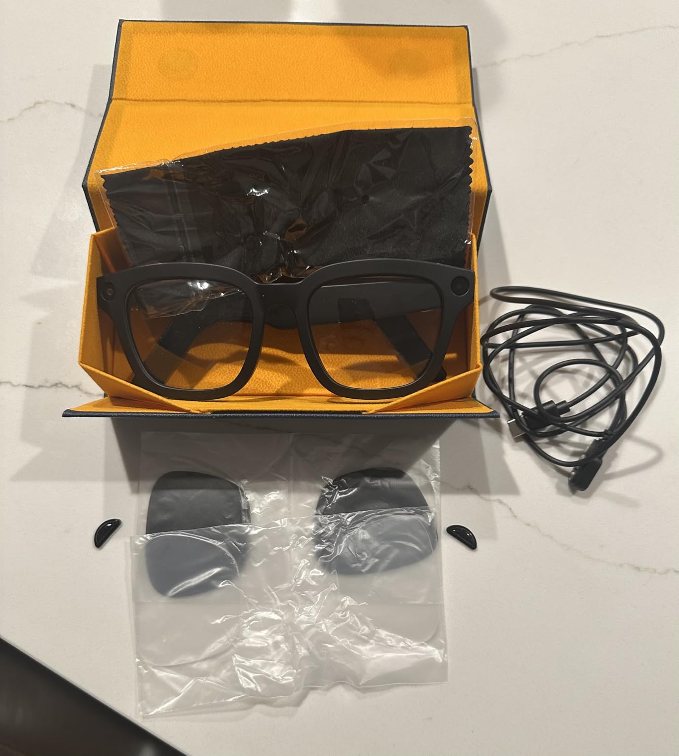 AI Smart Glasses with ChatGPT, 8MP Camera Glasses with Camera and Audio, AI Translation Sunglasses with 164 Languages, Bluetooth Sunglasses with Voice/Calling, 8-Hour Music, Photochromic Lens customer photo 2