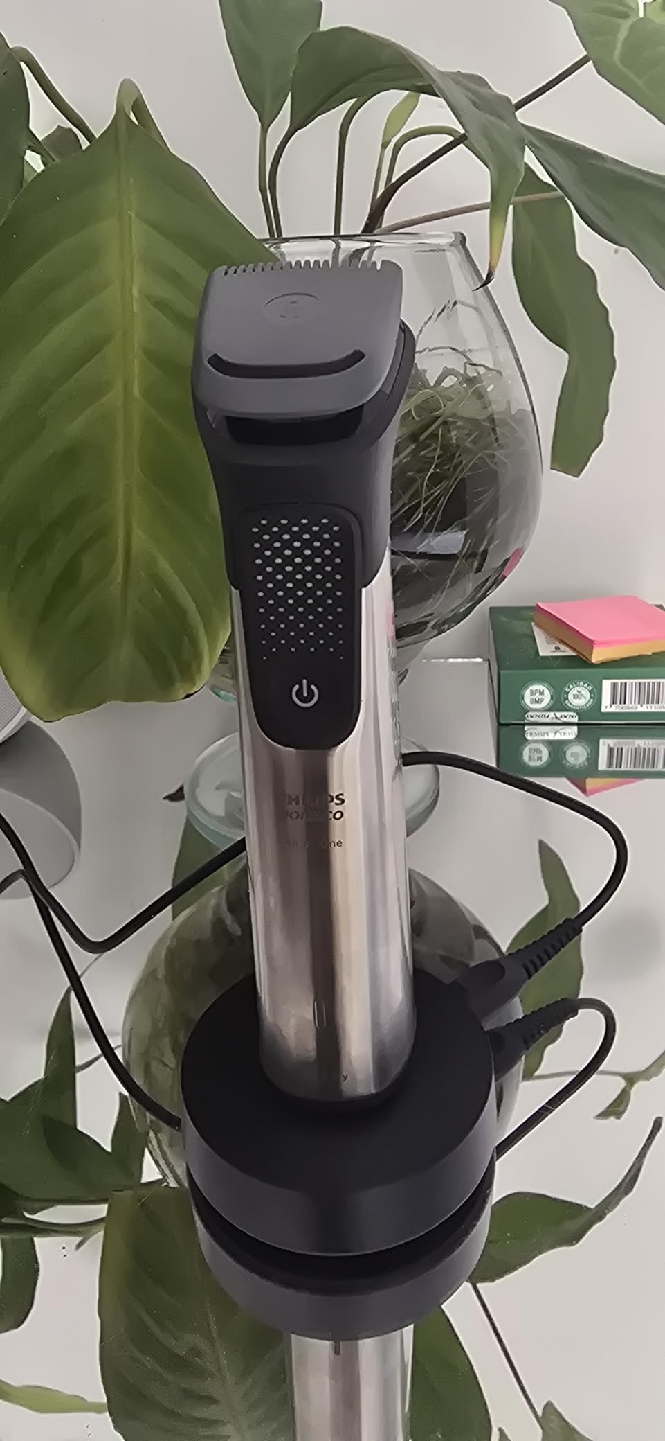 Philips Norelco All-in-One 9000 Series 28-Piece Trimmer - Electric Shaver and Clipper for Face, Beard, Head & Body, Self-sharpening Full Metal Blades, 27 Length Settings (0.5-20 mm), MG9585/49 customer photo 1