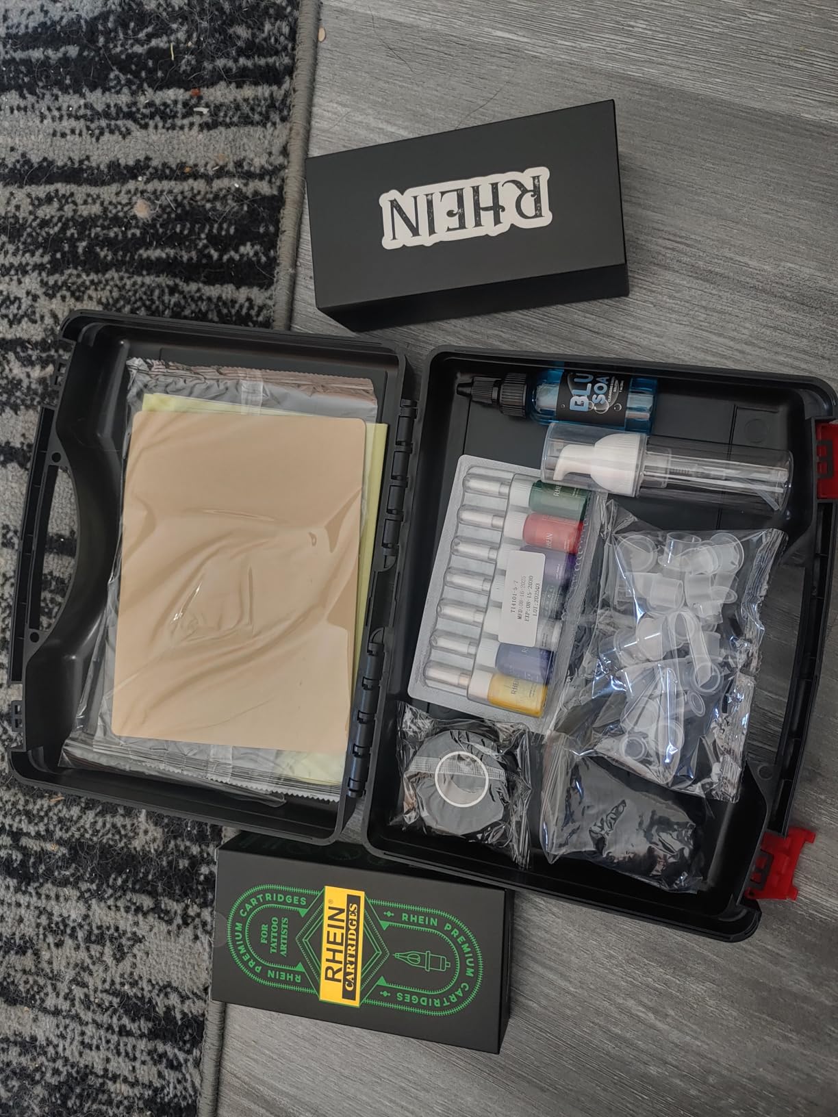 RHEIN Wireless Rotary Tattoo Gun Kit, 7 Adjustable Strokes 2.4-4.2mm, 1800mAh Battery, Custom Core-less Motors, 20 Needles & 7 Inks for Beginners & Artists RN-TKE602B-1 customer photo 1