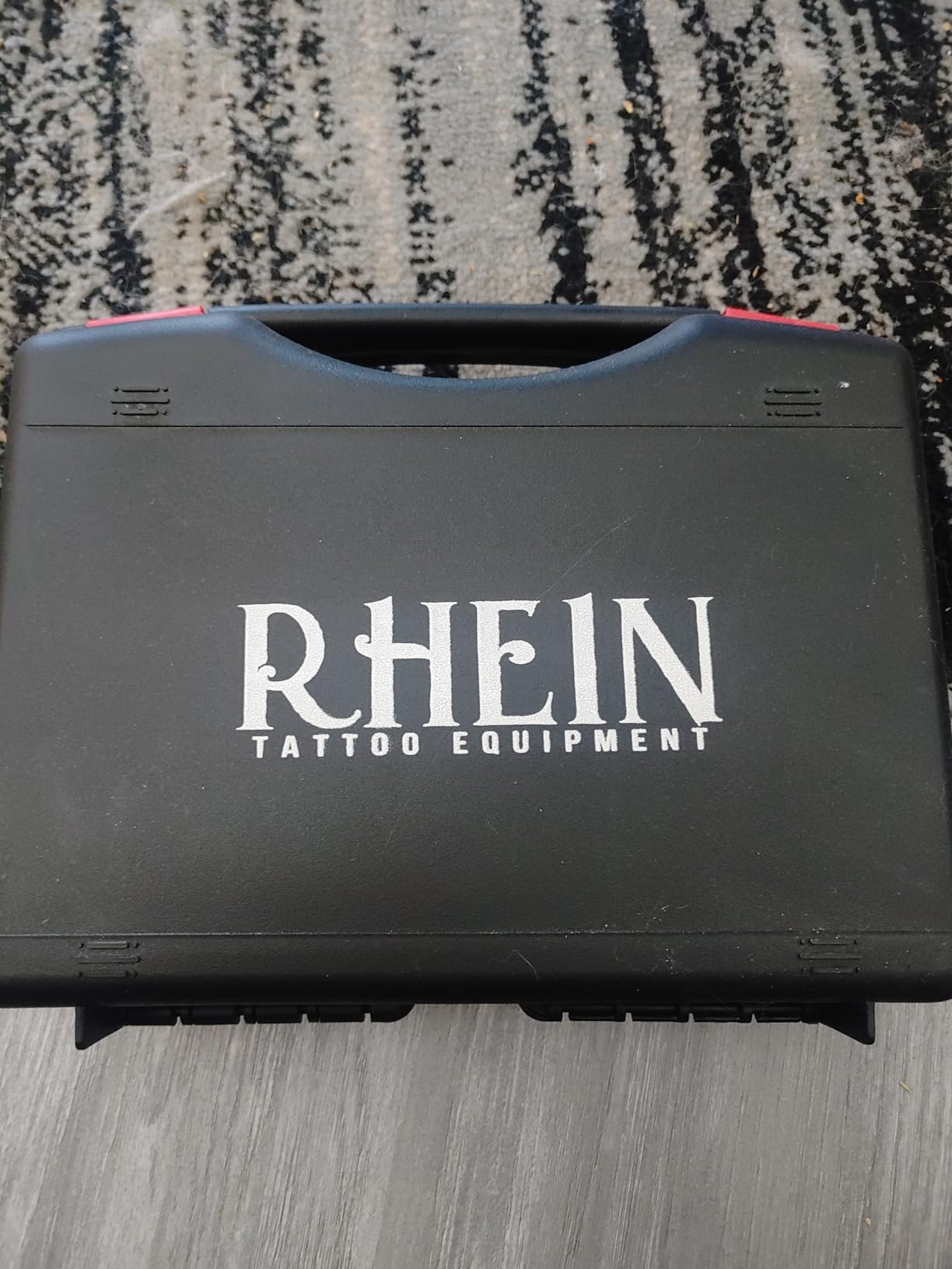 RHEIN Wireless Rotary Tattoo Gun Kit, 7 Adjustable Strokes 2.4-4.2mm, 1800mAh Battery, Custom Core-less Motors, 20 Needles & 7 Inks for Beginners & Artists RN-TKE602B-1 customer photo 2