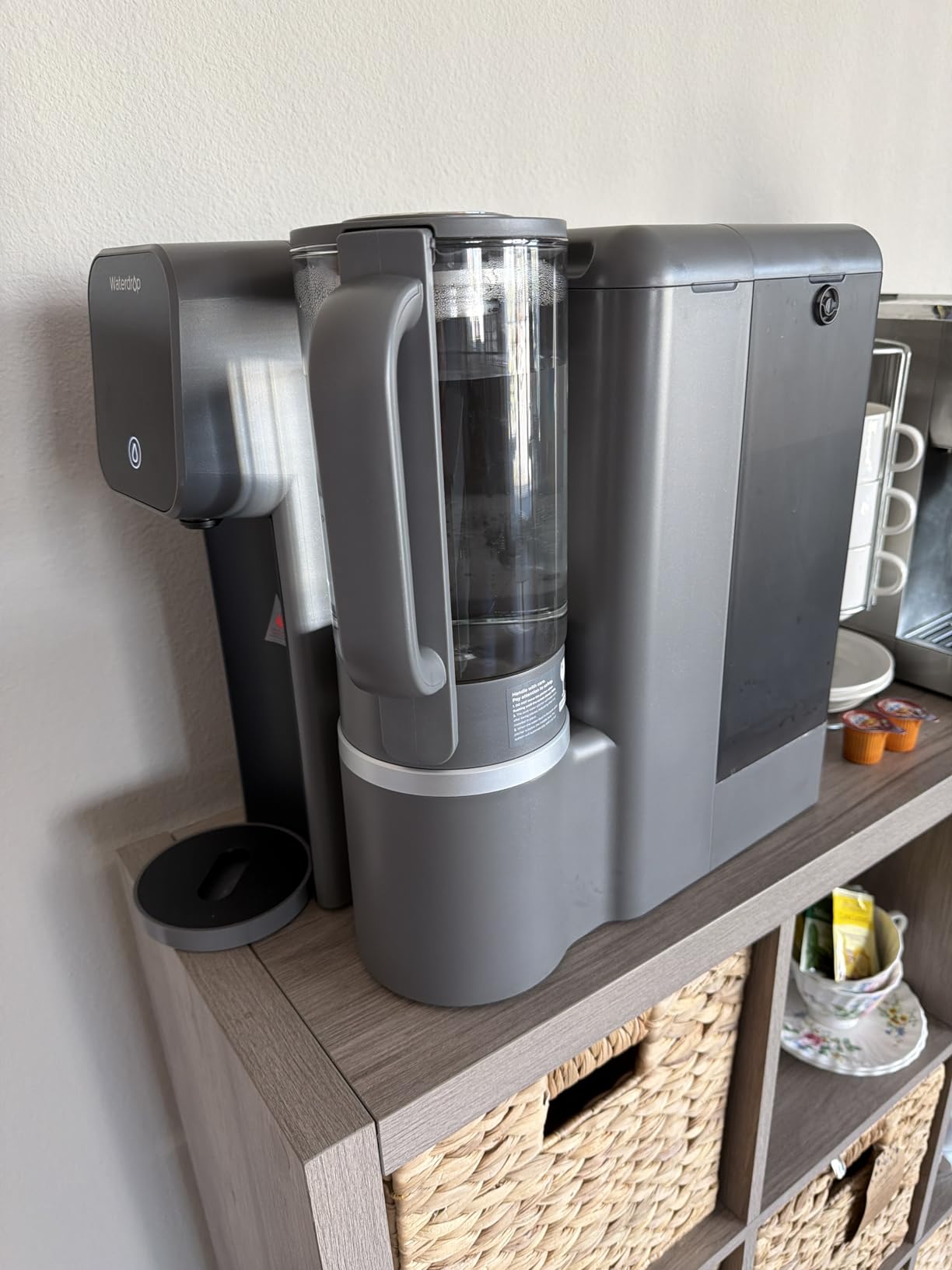 Waterdrop M6H Instant Hot Reverse Osmosis System Countertop Water Filter, 7-Stage, 3:1 Pure to Drain, Hot Water Dispenser with 5 Temperature Options, RO System with Glass Pitcher, BPA-Free customer photo 1