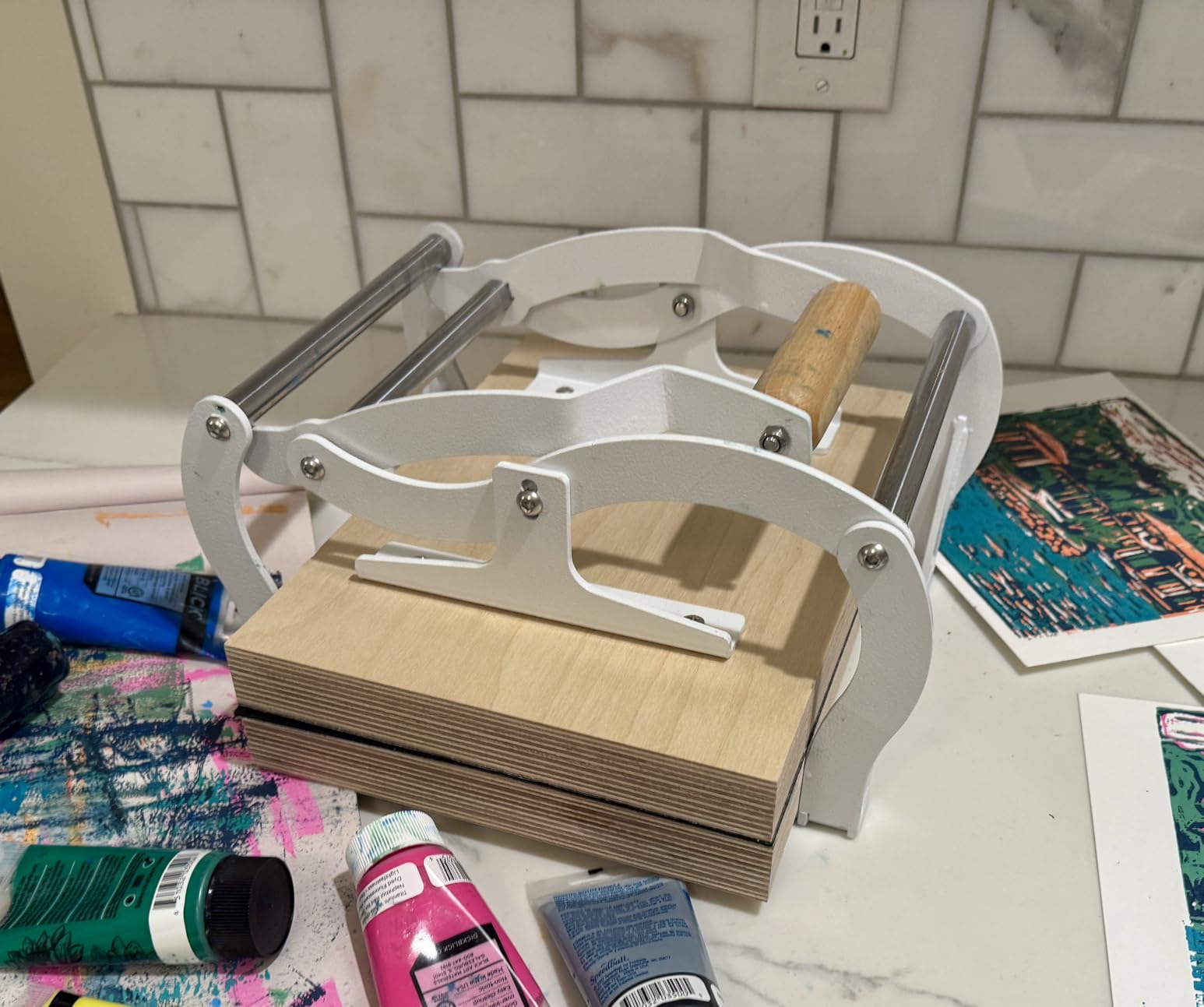 TOPOWN Linocut Printing Hand Lever Press Machine, Linocut Press Machine, Manual Hand Lever Printing Press for Linoleum Blocks with Felt Pad(fit up to 25mm Thick Blocks, A4, White) customer photo 1