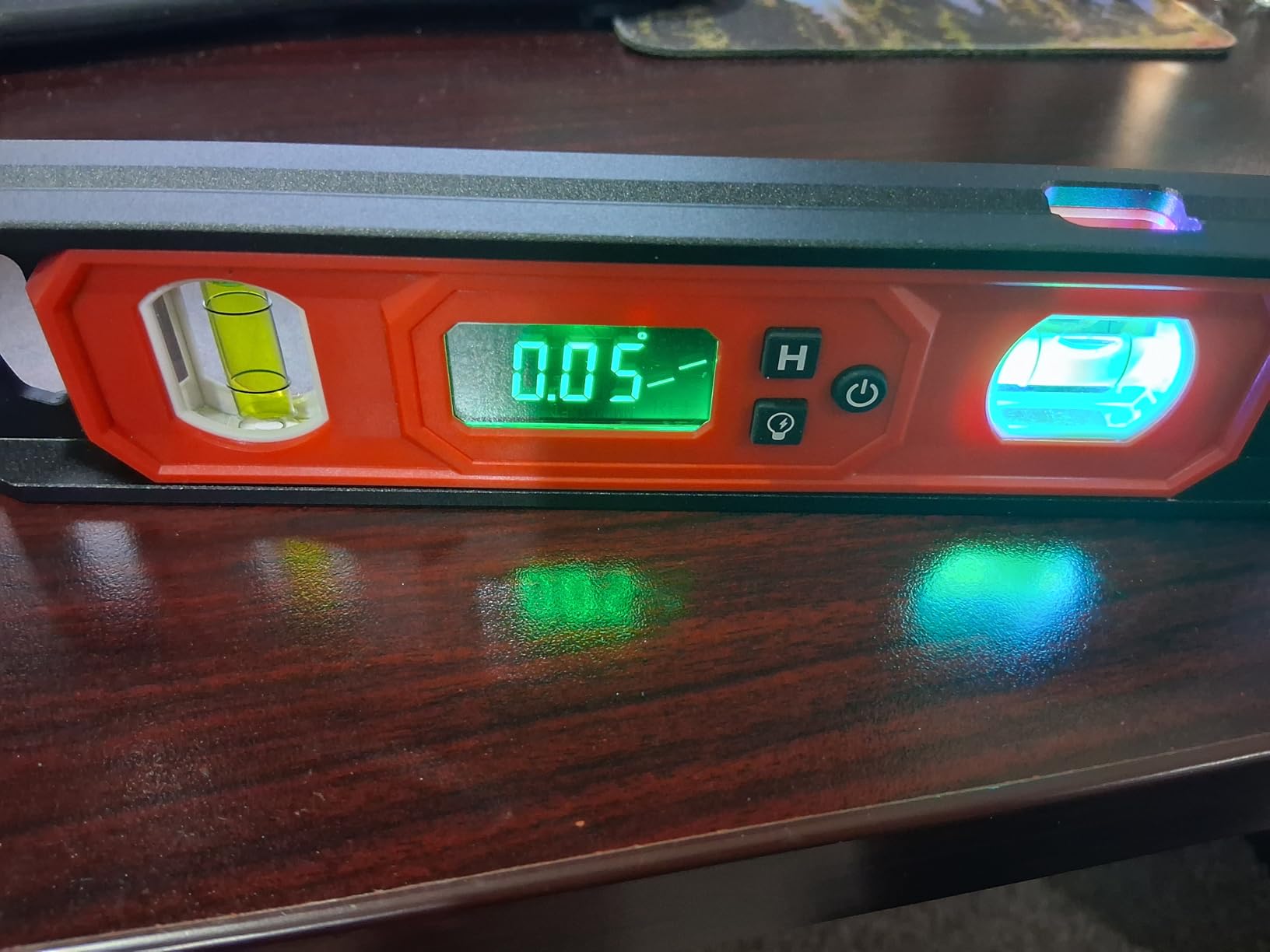 Digital Level 9-Inch, Torpedo Level and Protractor with Bright LED Display, Magnetic Base, Audio Indicator, IP54 Water Resistant for Construction Craftsman customer photo 1