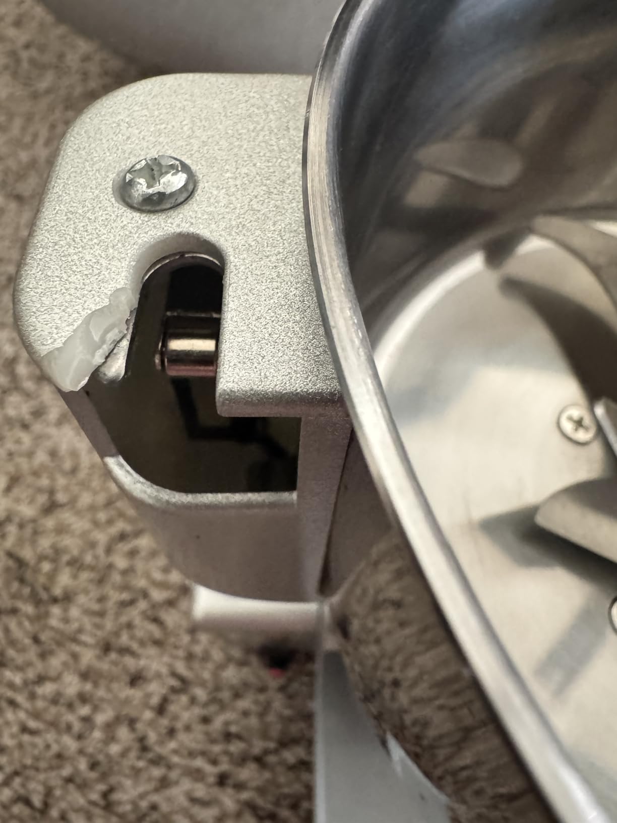 VEVOR 2500g Electric Grain Mill Grinder, High Speed 3400W Commercial Spice Grinders, Stainless Steel Pulverizer Powder Machine, for Dry Grains Spices Cereals Coffee Corn Pepper, Swing Type customer photo 2