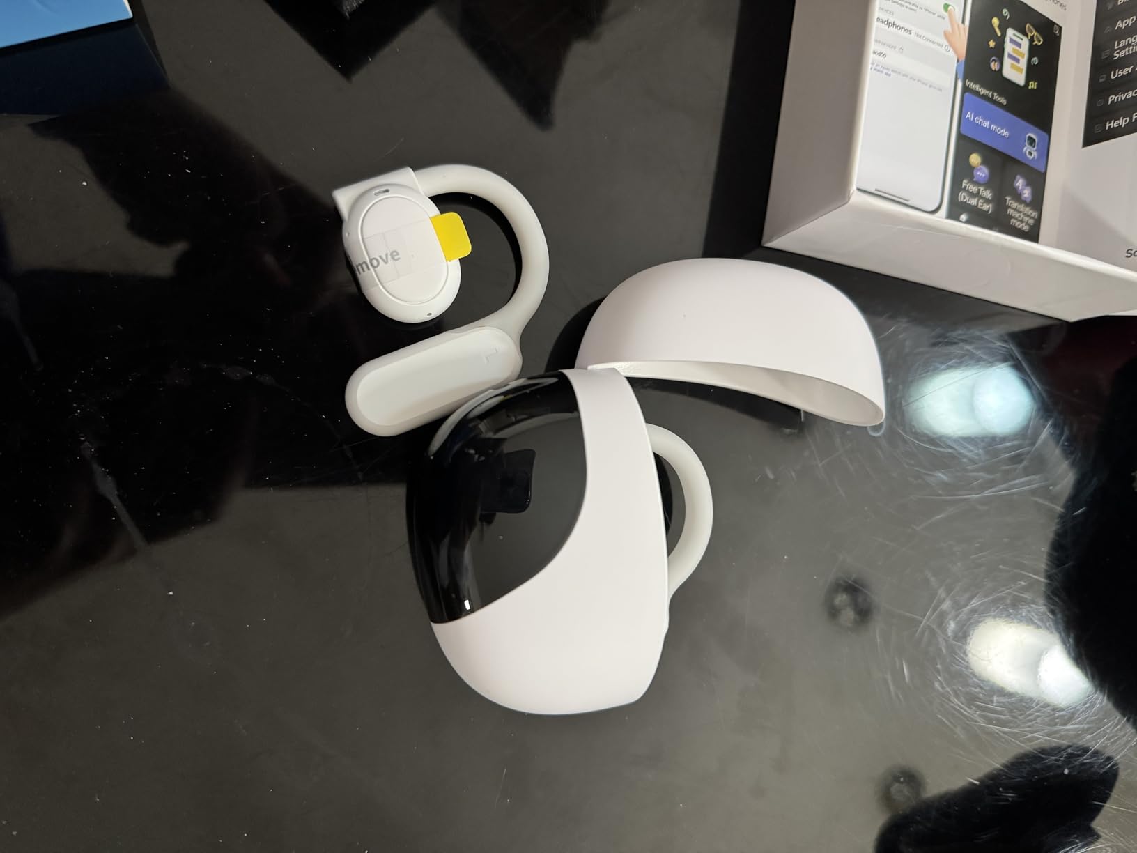 AI Translation Earbuds Real Time 164 Languages 80H Playtime Translator Ear Buds Wireless Earphones Bluetooth AI Headphone for Travel Meeting Learning K08 White customer photo 1