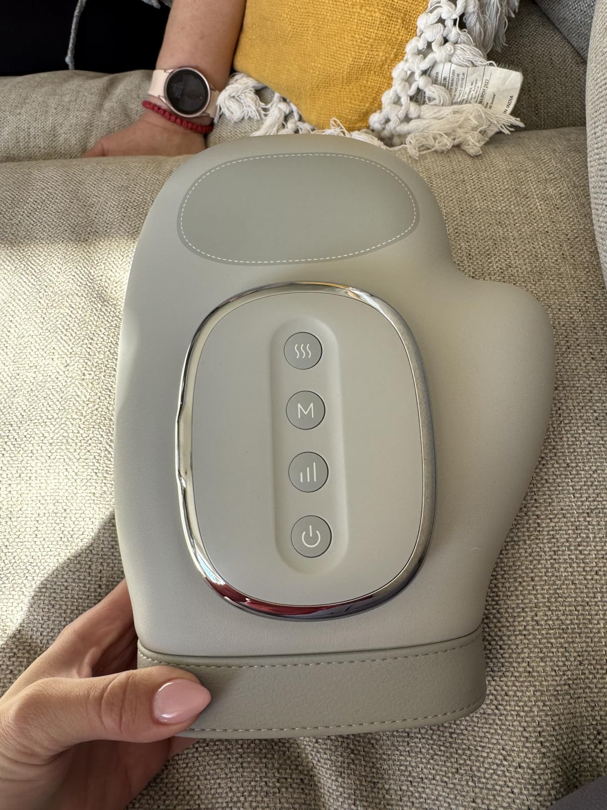 Hand Massager with Heat and Compression, 2026 Professional Cordless Electric Hand Massager with 3 Massage 5 Compression 3 Temperatures Suitable for Wrists and Fingers (White) customer photo 2