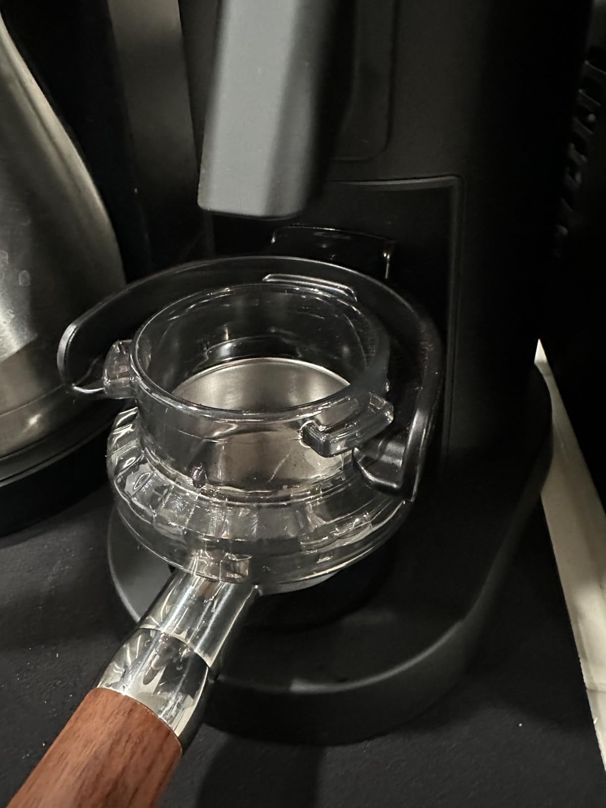 AMZCHEF Single Dose Coffee Grinder - 75 Settings Burr Grinder, 40mm Conical Burr, Anti-Static & Low-Retention Design, Quiet DC Motor with Magnetic Outlet & Vacuum Dosing Cup for Espresso, French Press customer photo 1