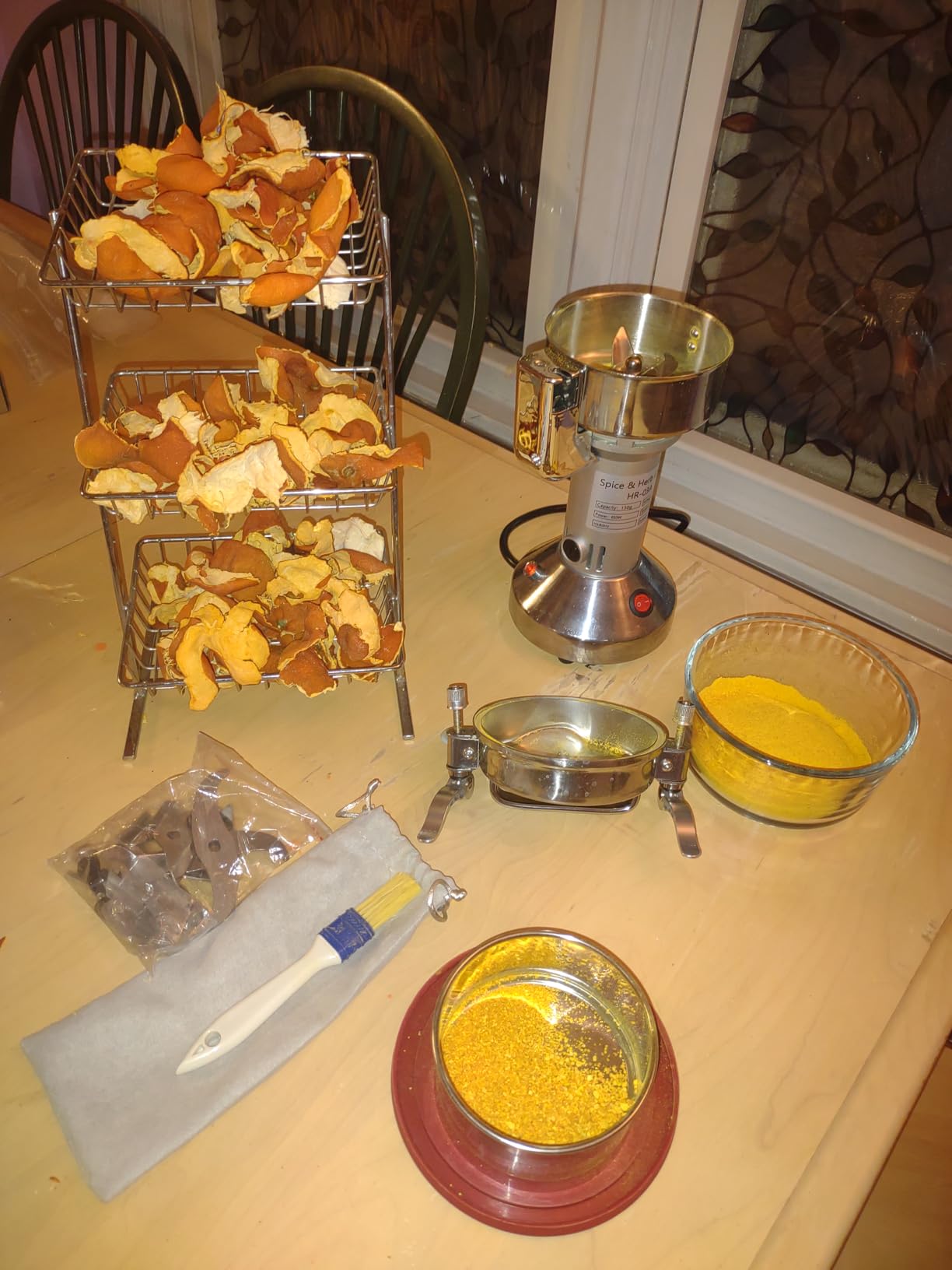 1800W Electric Grain Mill Grinder, 550g High-Speed Stainless Steel Dry Food Grinder for Wheat, Rice, Corn, Spices & Herbs, with Timer & Safety Protection customer photo 2