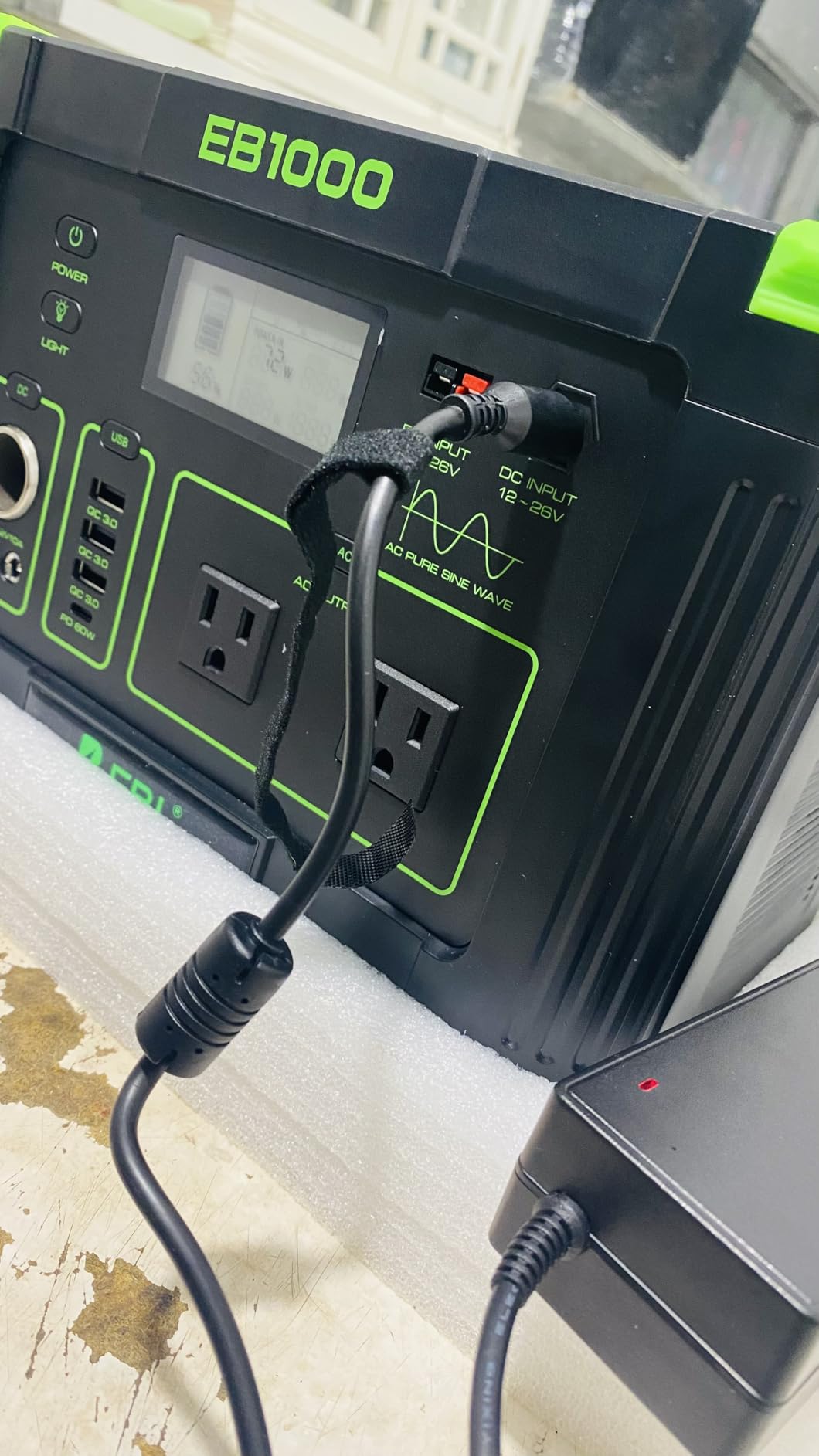 1000W Solar Generator 999Wh, Portable Power Station with 60W USB-C PD Output, 110V Pure Sine Wave AC Outlet Backup Lithium Battery customer photo 1