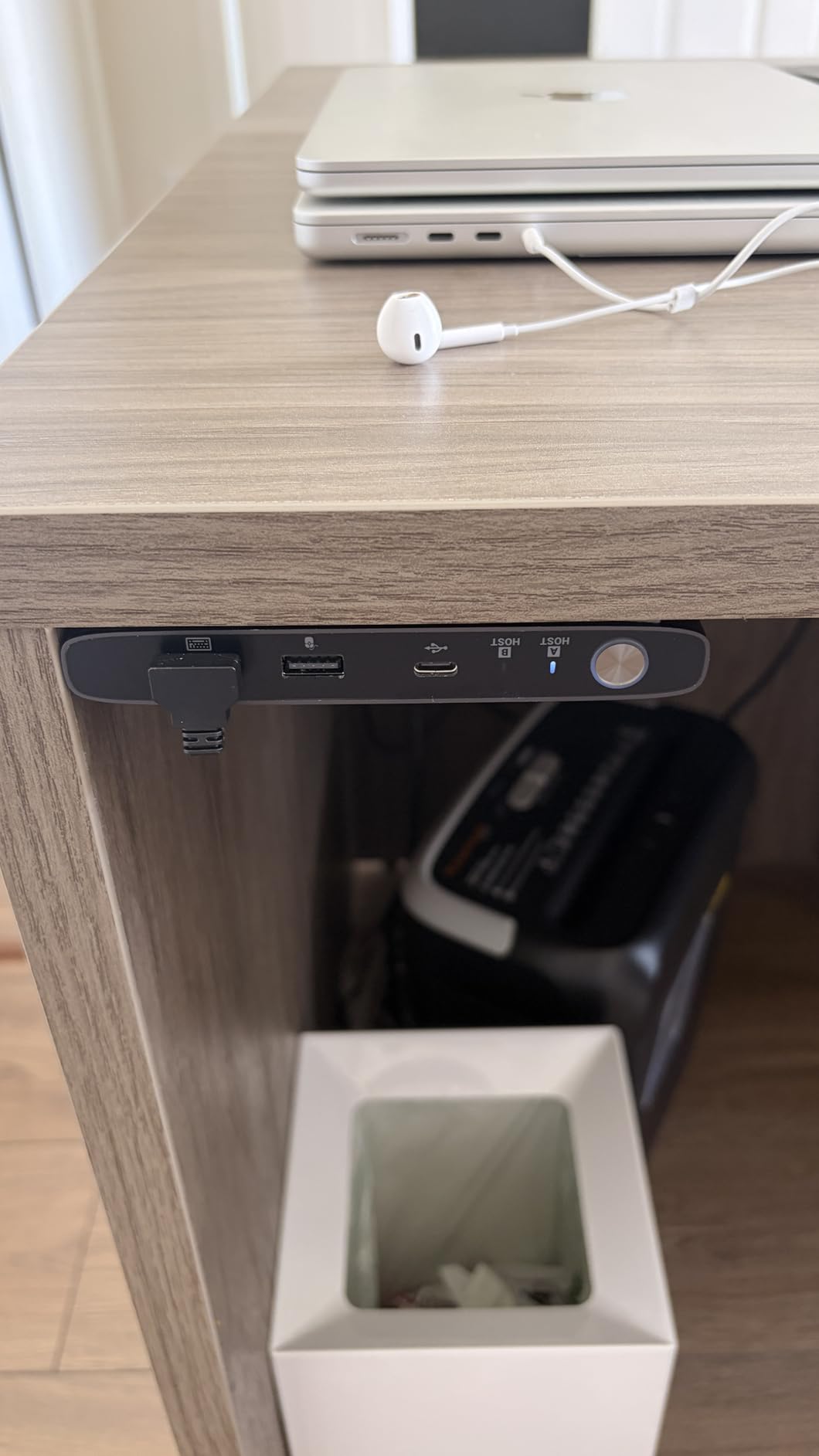 MINIX K1 USB C KVM Switch 1 Monitors 2 Computers, 4K@120Hz HDR, 100W PD 3.0, Dual USB-C Input KVM Switches, Share Keyboard & Mouse, Aluminum Design customer photo 1