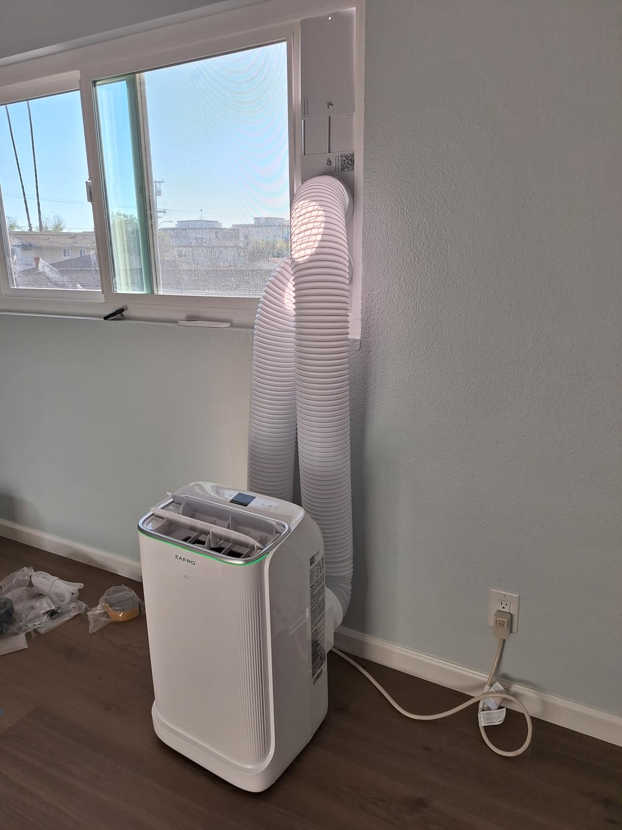 ZAFRO Smart Inverter Portable Air Conditioners, 16000 BTU (12000 BTU SACC) Dual Hose Portable AC Unit with Energy Saving/Ultra Quiet(42dB)/Drainage-free Cooling/APP/Remote for Multi-Scenario Use customer photo 1