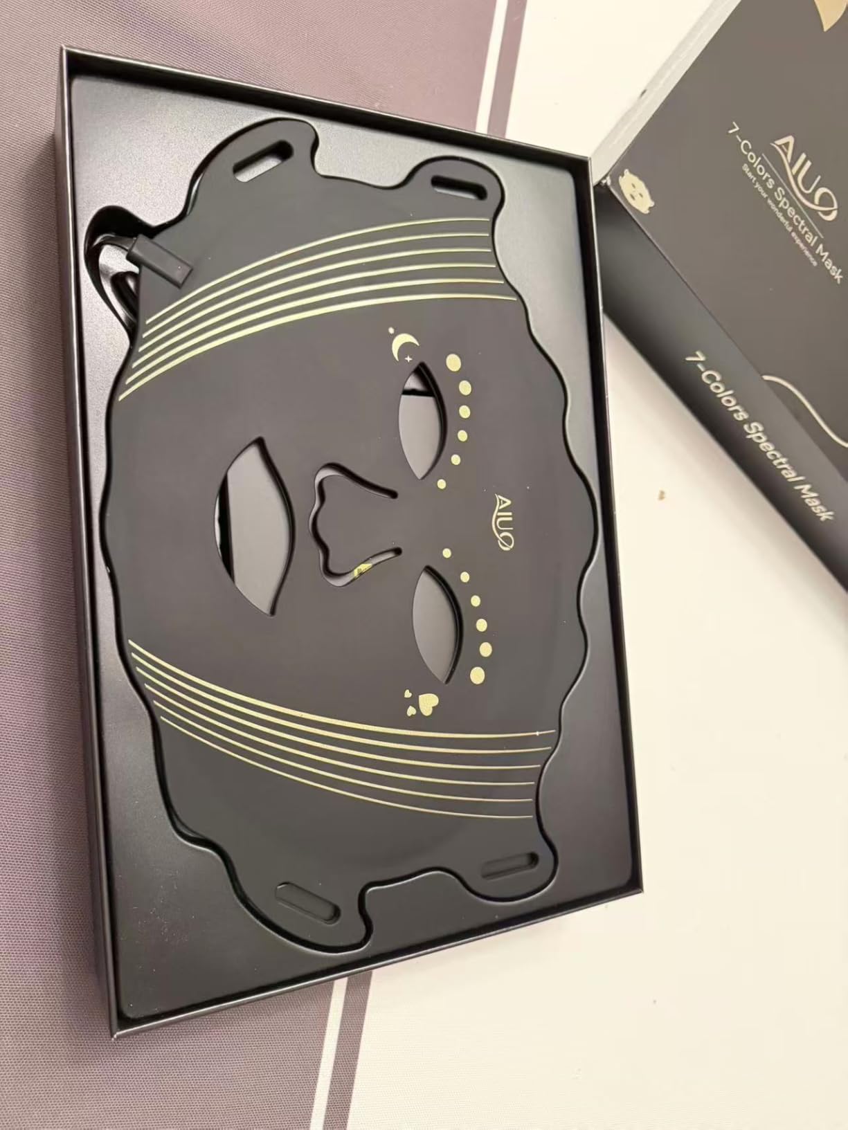 Red Light Therapy for Face, LED Face Mask Light Therapy, Rechargeable Red Light Therapy Mask for Face with Comfortable Light-Blocking Eye Protection & Timing Function At Home, Black customer photo 2