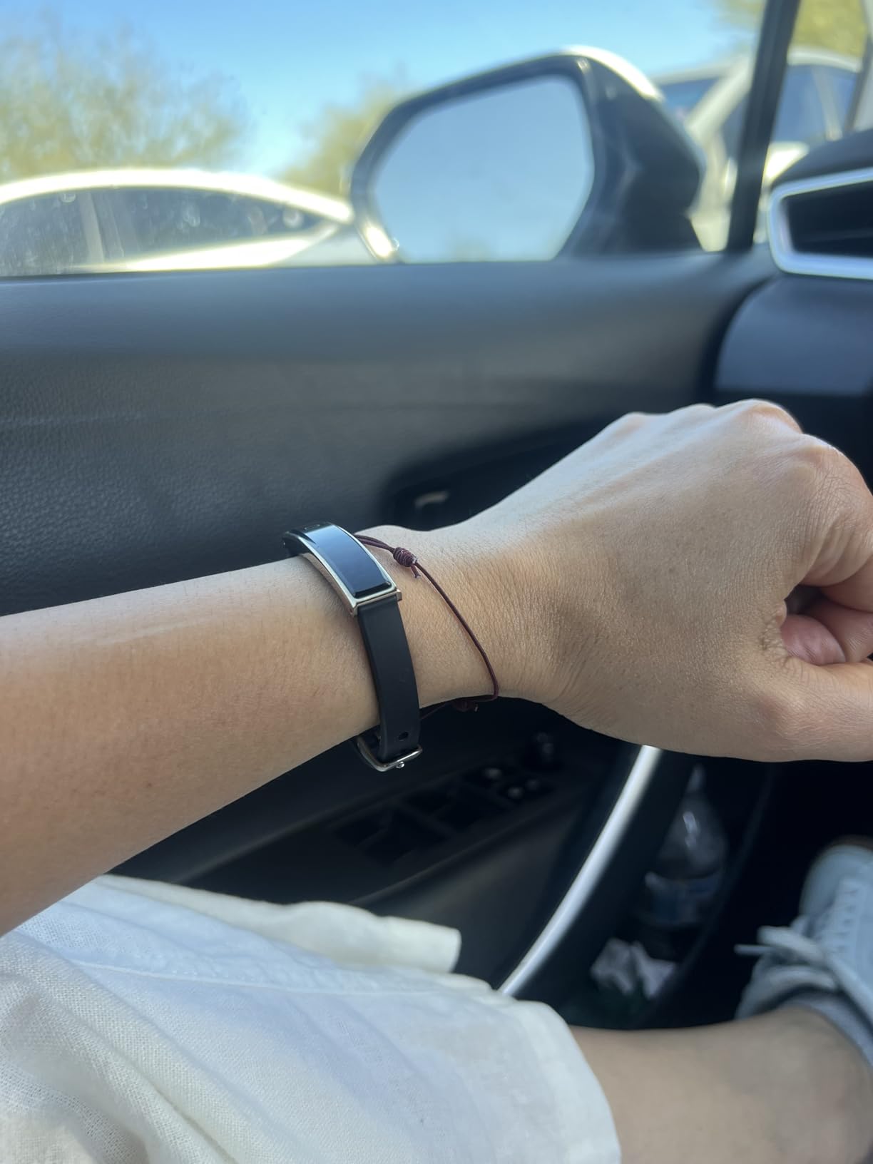 Health Smart Bracelet, Fitness Tracker with Heart Rate, Sleep Monitoring, Blood Oxygen, Step Counting for iOS and Android, No Subscription Fee, Waterproof(Black) customer photo 2