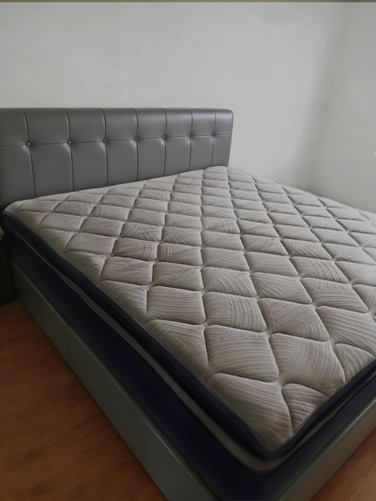 Sweetnight CoolNest 14 Inch King Size Mattress, Hybrid King Mattresses with DuoSense Pillow Top & Memory Foam for Feels up to 8° Cooler, Medium Firm Mattress for Pressure Relief CertiPUR-US Certified customer photo 1