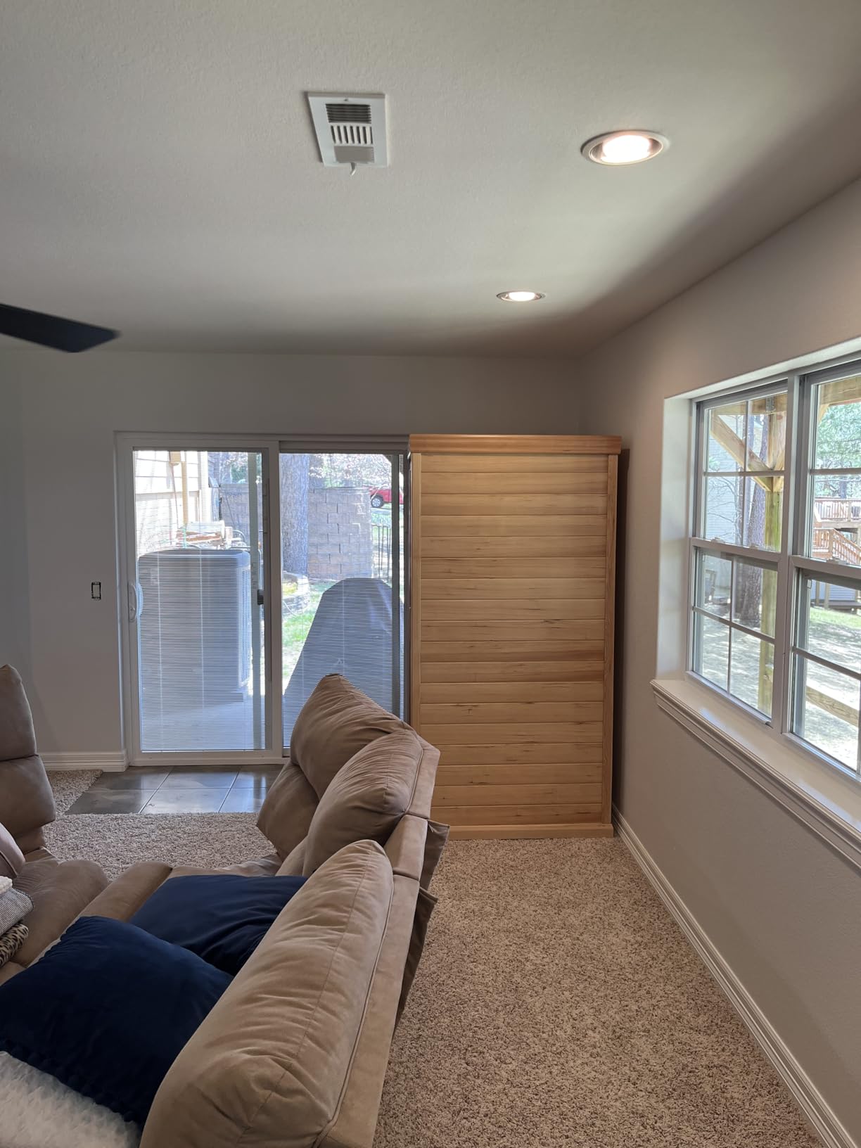 1 Person Mini Infrared Sauna - Premium European Aspen Wood, 905W Energy Efficient, Low EMF Indoor Sauna, Bluetooth Speakers, Compact Home Spa for Small Spaces, 36.6