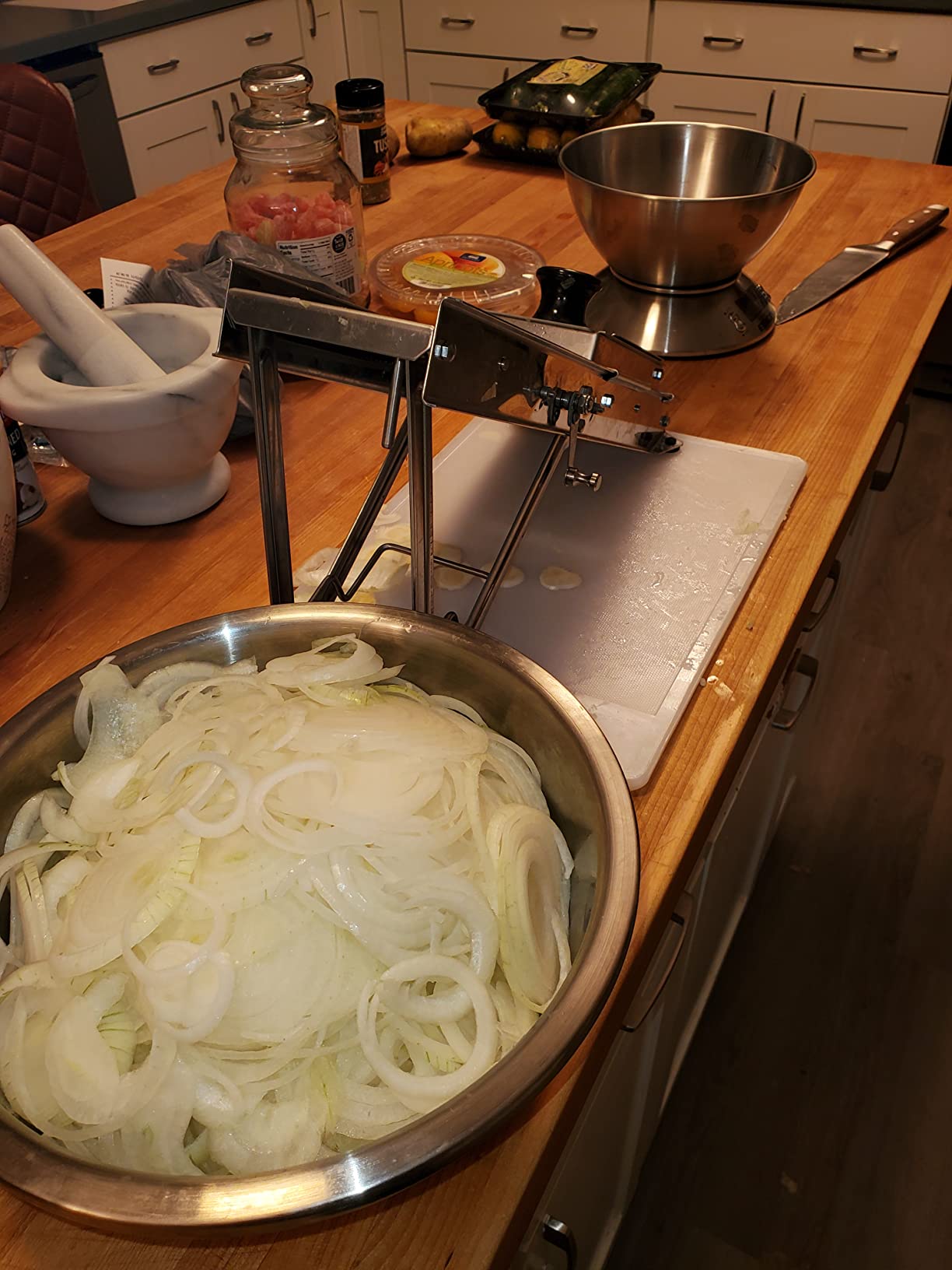 Bron Coucke - Professional Stainless Steel Mandoline with Protective Carriage - 2 Integrated Cutting Blade Units (3 mm & 10 mm) - Smooth & Corrugated Blades - Adjustable - Multi-Function customer photo 2