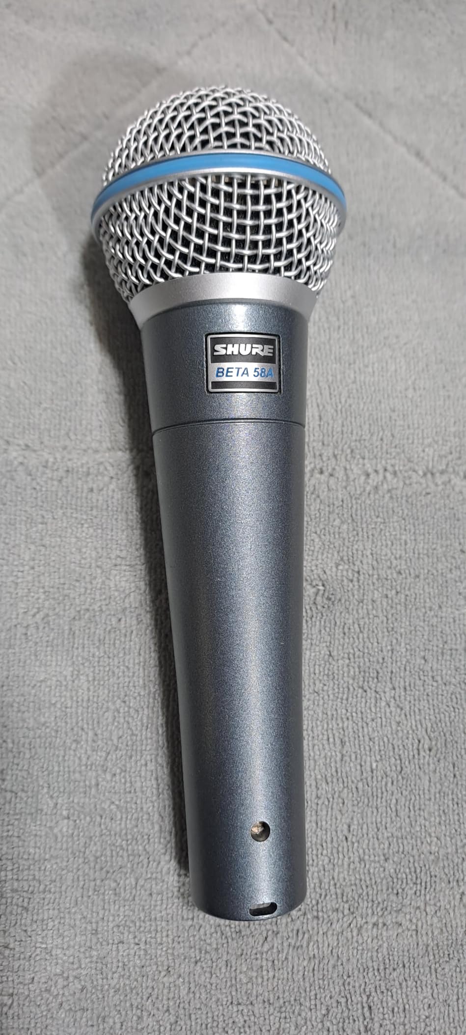 Shure BETA 58A Vocal Microphone - Single Element Supercardioid Dynamic Mic for Stage and Studio with A25D Adjustable Stand Adapter, 5/8