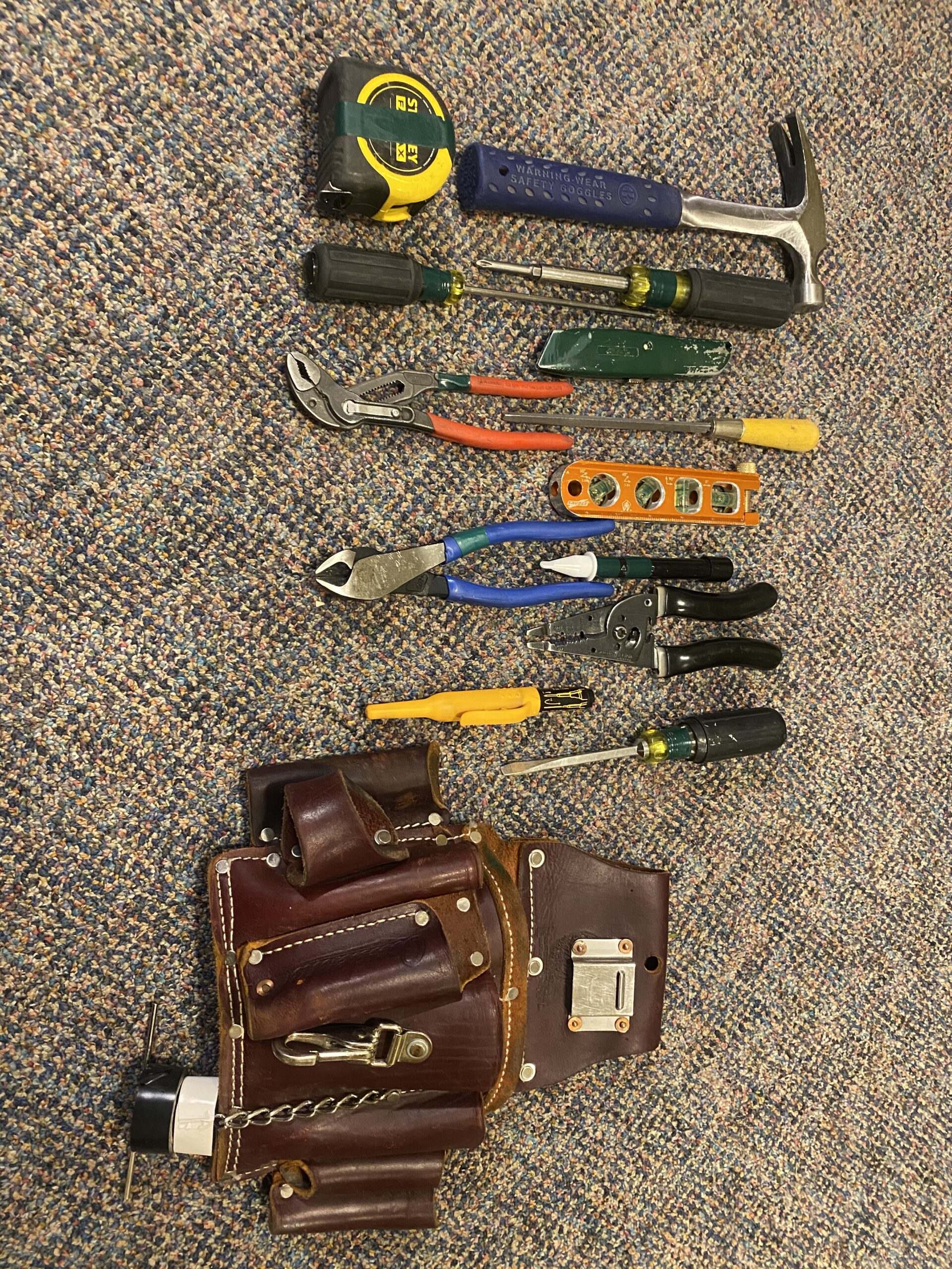 Occidental Leather Electrician's Tool Pouch - 15 Pockets & Tool Holders - Made in USA customer photo 2