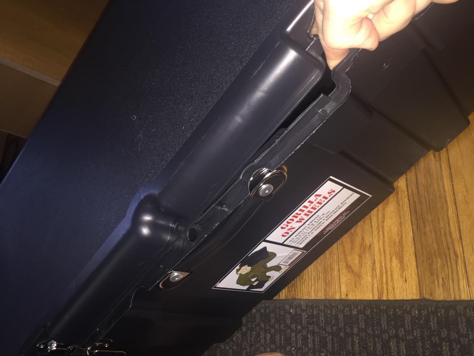 J. Terence Thompson 2851-1B Large 37-by-17-1/2-by-14-Inch Wheeled Storage Trunk customer photo 2