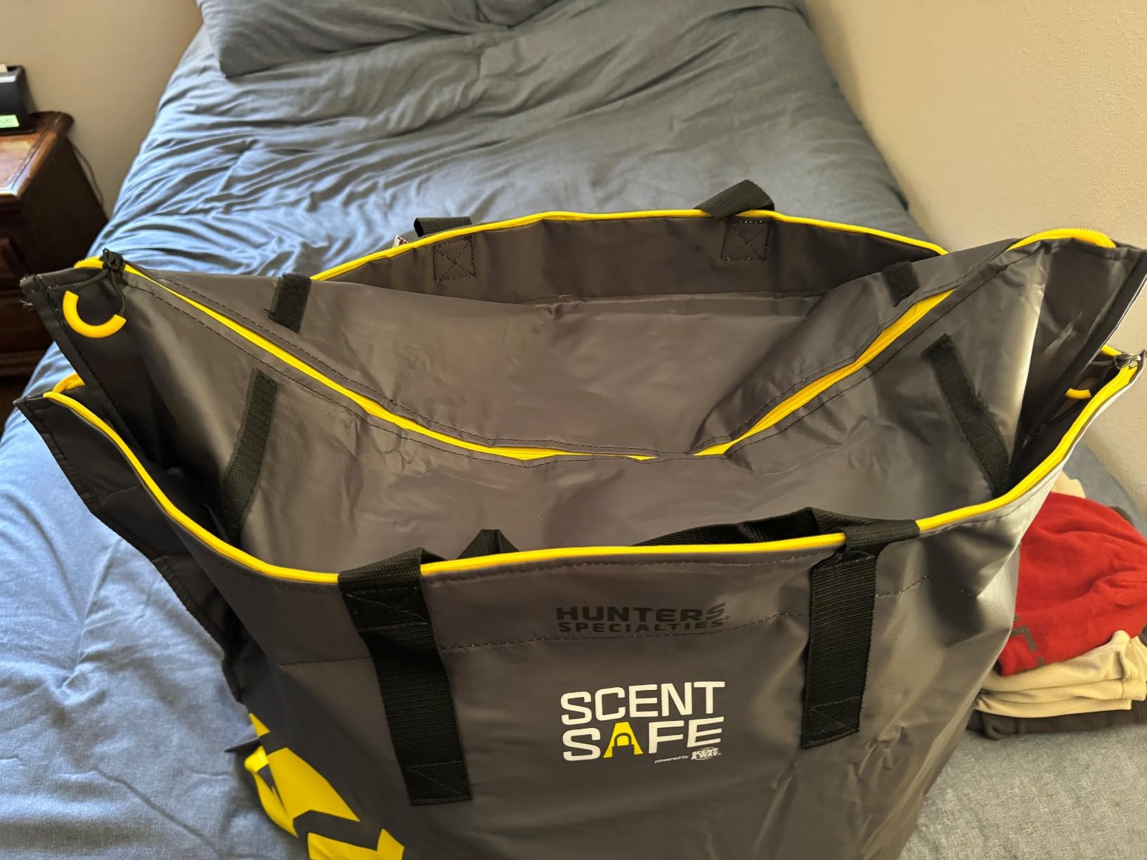 Scent-A-Way Scent-Safe Deluxe Travel Scent Bag customer photo 1