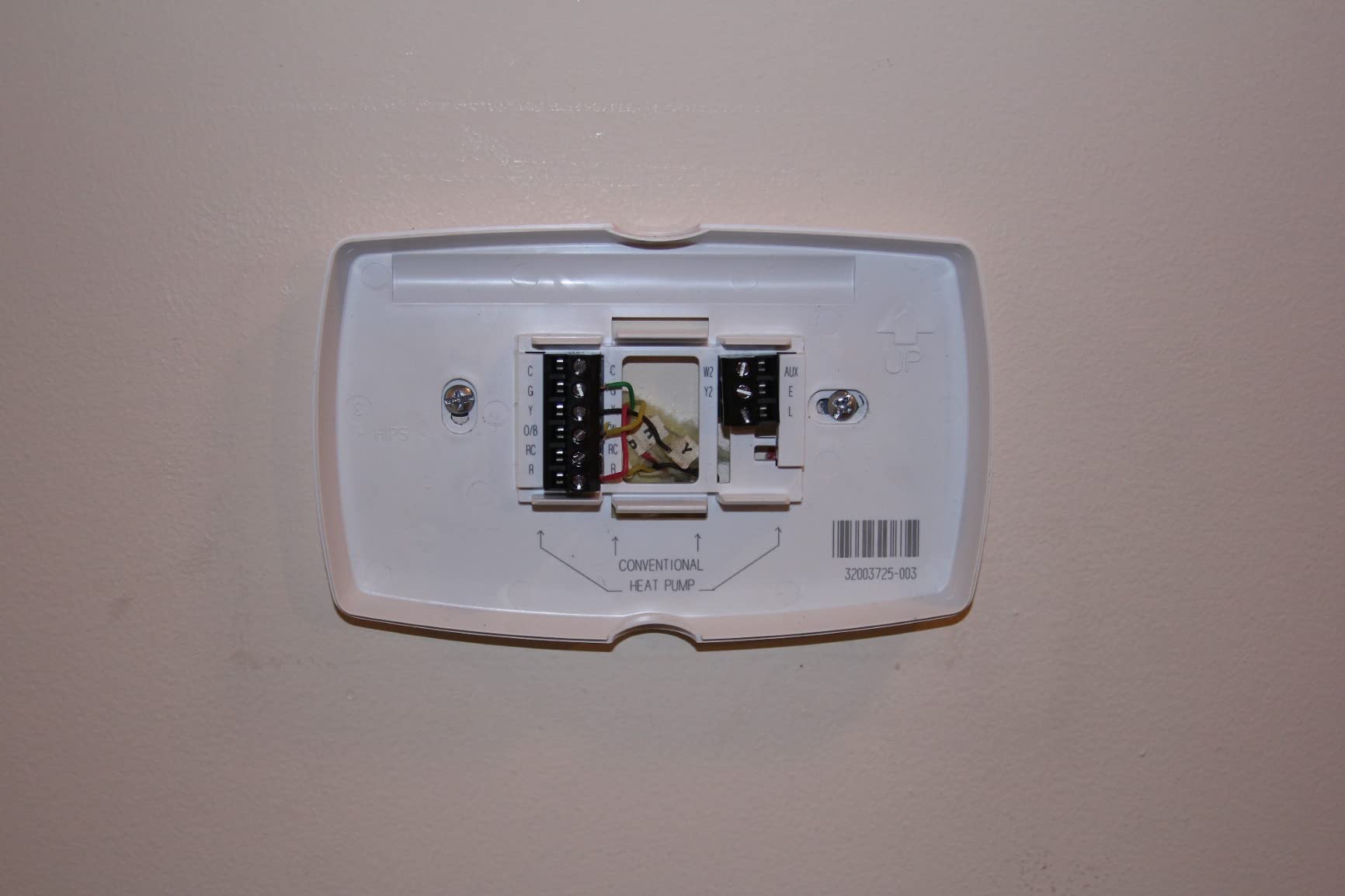 Honeywell Home RTH7600D 7-Day Programmable Touchscreen Thermostat, White customer photo 2
