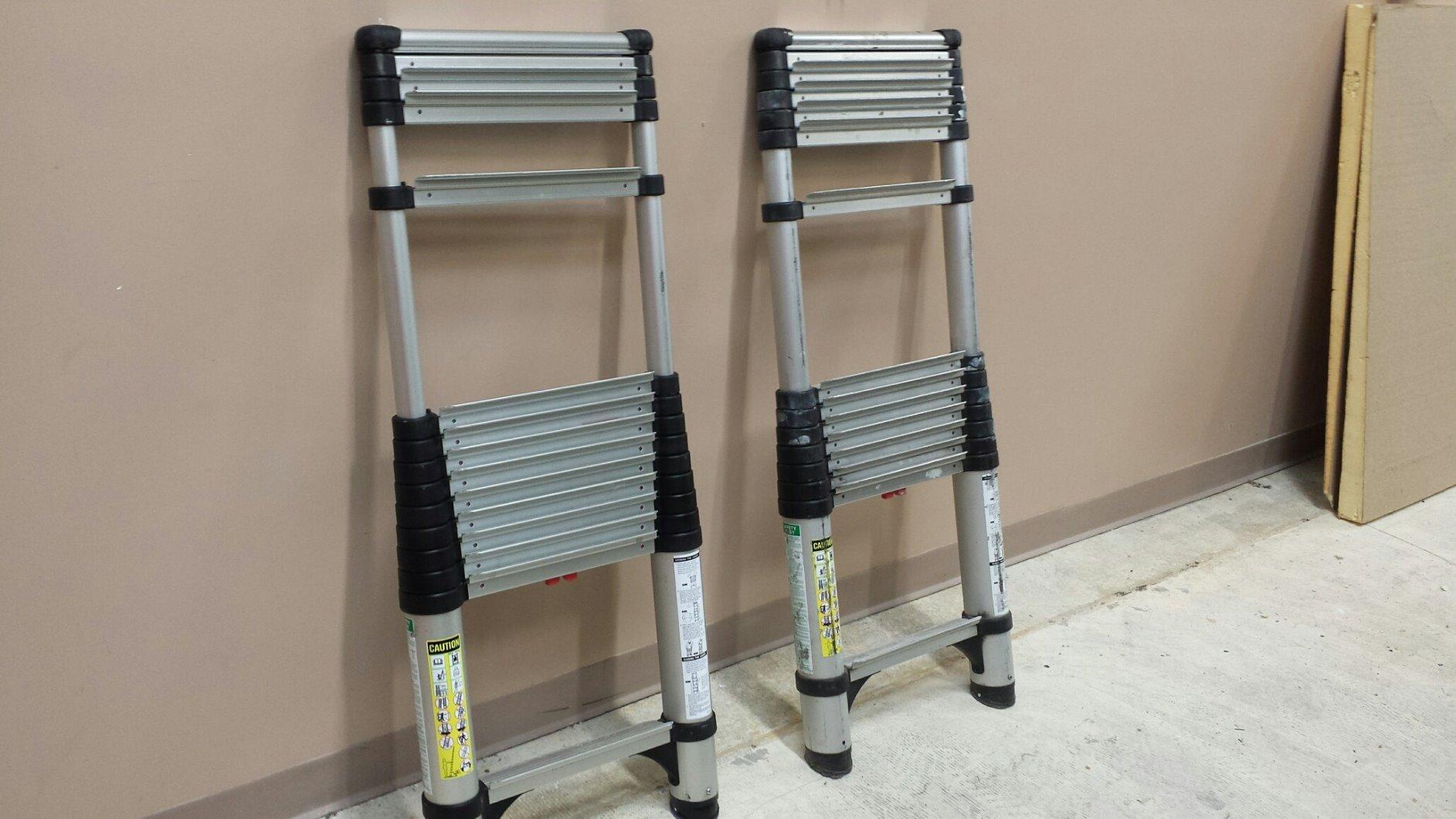 Telesteps 1800EP Pro Series Wide Step Telescoping Extension Ladder - 14.5 ft Height, 18 ft Reach | Type 1A 300 lb Rated customer photo 2
