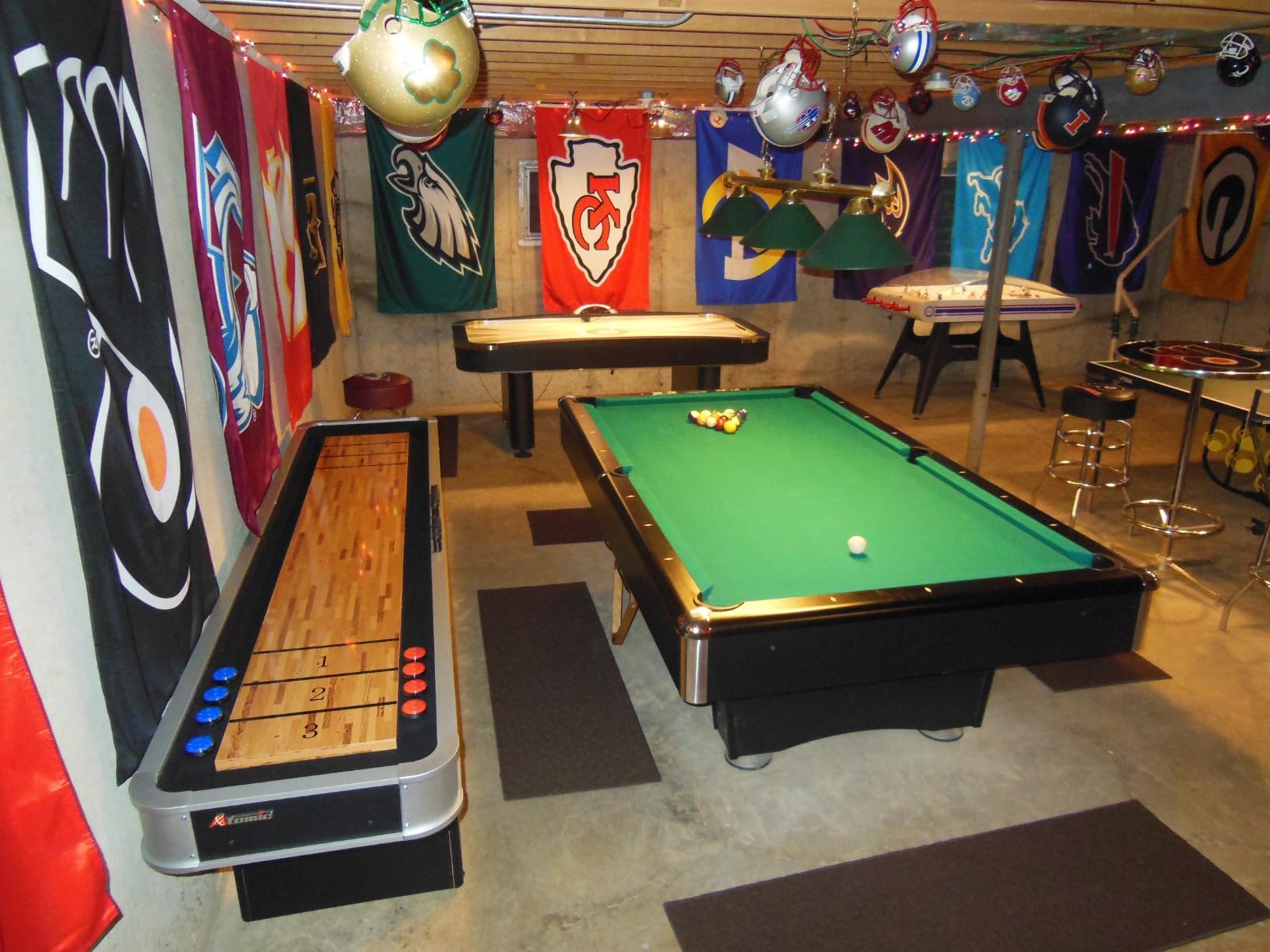 Atomic 9' LED Shuffleboard Table with Poly-Coated Playing Surface customer photo 1