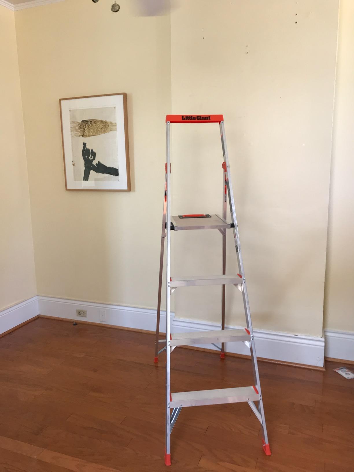 Little Giant Ladders Flip-N-Lite 6 ft Lightweight Step Ladder with Standing Platform, Aluminum, 300 lb Load Capacity, Type 1A Extra Heavy Duty, 10.25 ft Reach Height (15270-001) customer photo 2