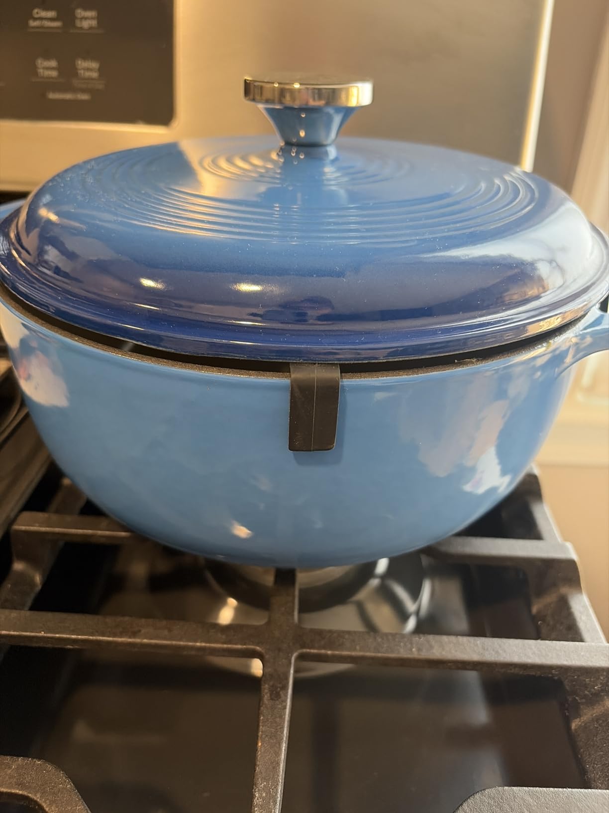 Lodge 4.5 Quart Enameled Cast Iron Dutch Oven with Lid, Caribbean Blue customer photo 2