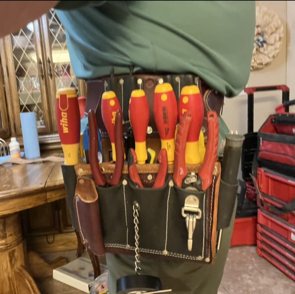 Occidental Leather Electrician's Tool Case - Right Hand - 25 Pockets & Tool Holders - Made in USA customer photo 2