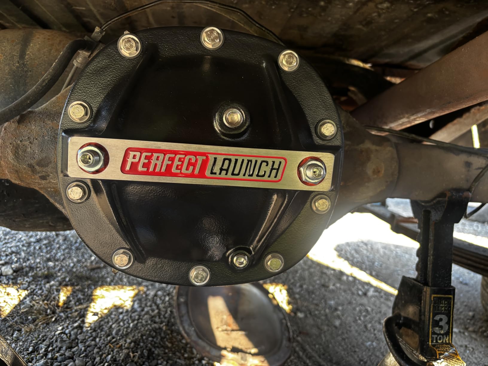Proform 66667 Black Aluminum Differential Cover with Perfect Launch Logo and Bearing Cap Stabilizer Bolts for GM customer photo 1