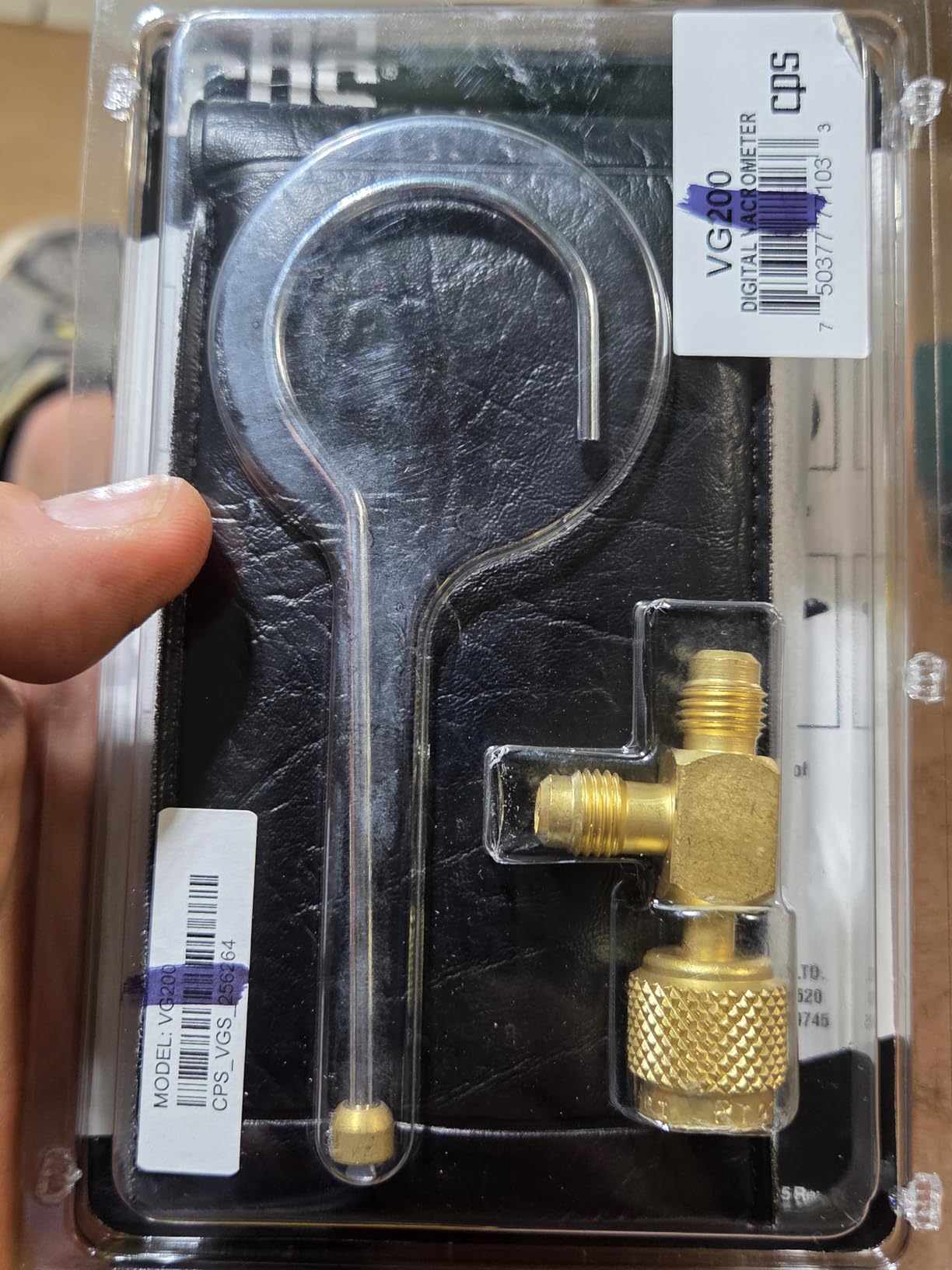 CPS VG200 Digital Vacrometer Vacuum Gauge, Measures Microns, Millibar, TORR, Inches/HG, Two Button Operation, Automatic Temperature Compensation, 5-digit LCD Display, Padded Case, T-Fitting and Hook customer photo 2