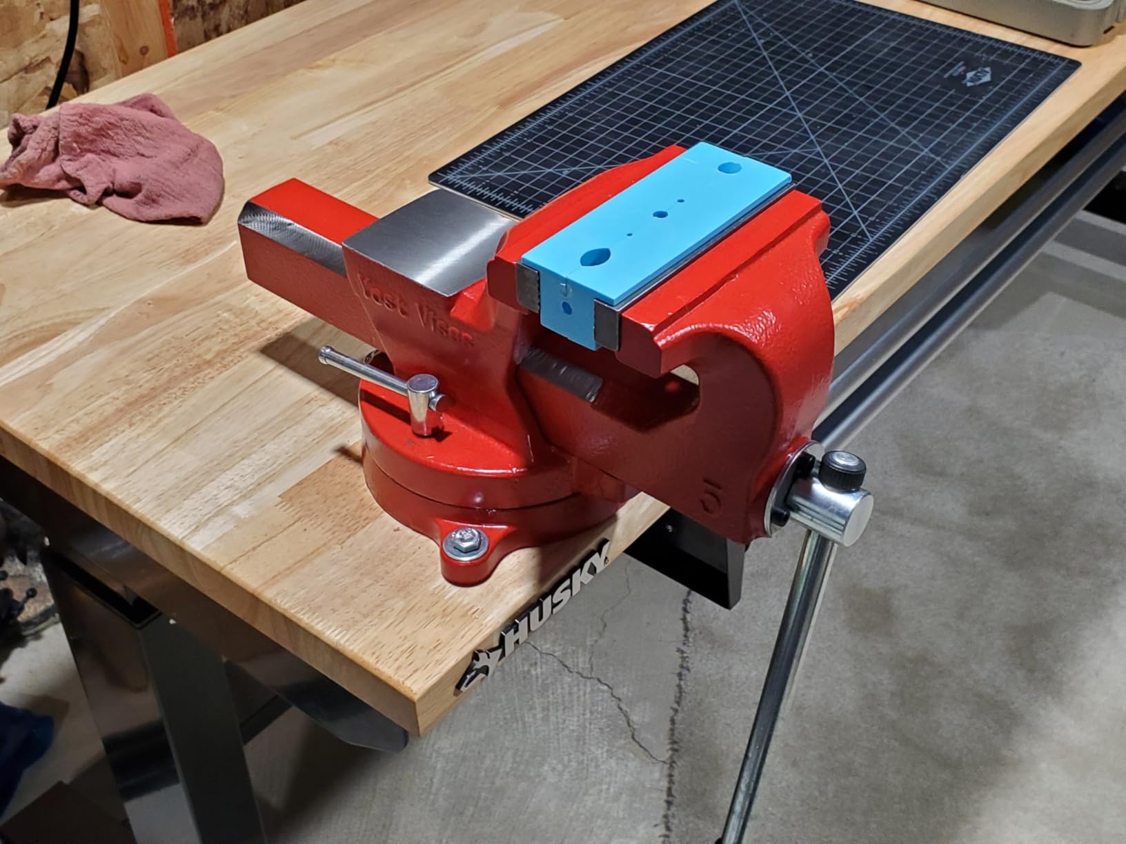 Yost Vises ADI-5 Heavy Duty Vise | 130,000 PSI Tensile Strength Austempered Ductile Iron Bench Vise | 5.5 Inch Jaw Width with a 360 Degrees Interlocking Swivel Base and 2 Lockdowns | Red customer photo 2