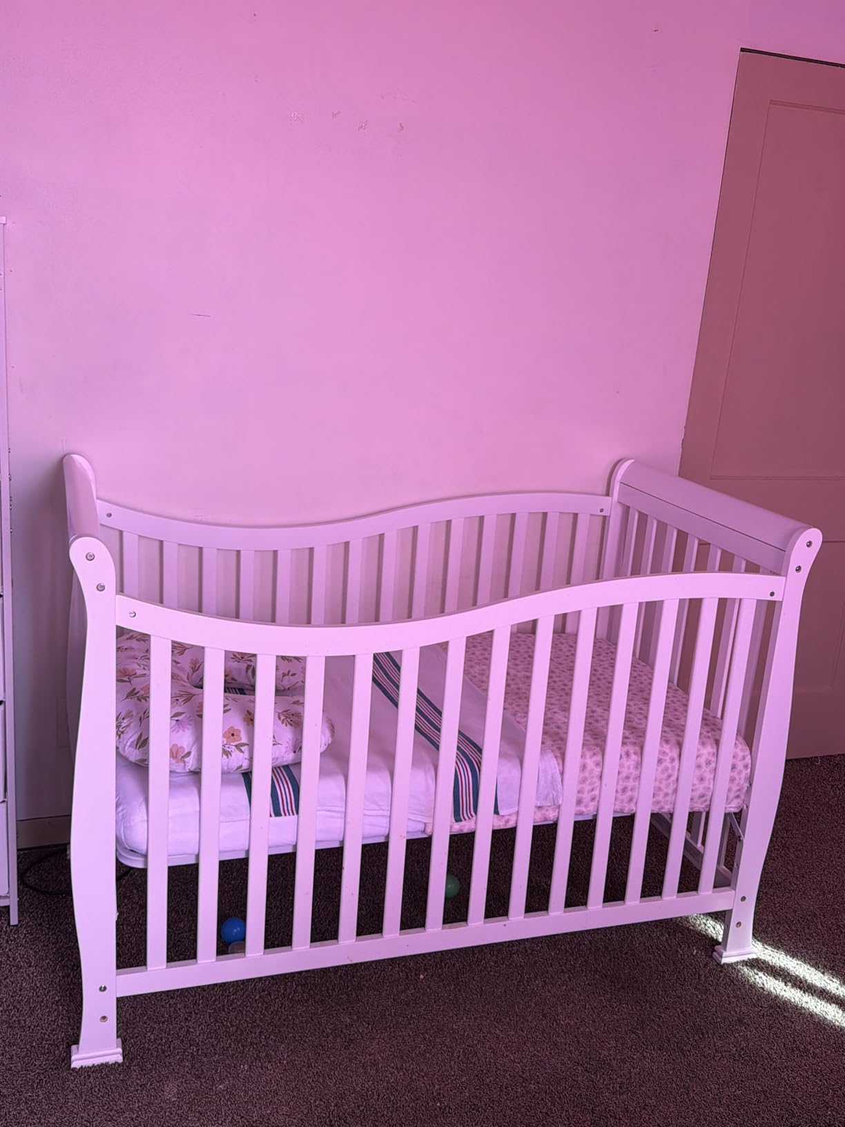 Dream On Me Violet 7-in-1 Convertible Full-Size Baby Crib with Toddler, Day & Full Bed Conversion in White, GreenGuard Gold & BSA, 3 Mattress Heights, Sustainable Pinewood customer photo 1