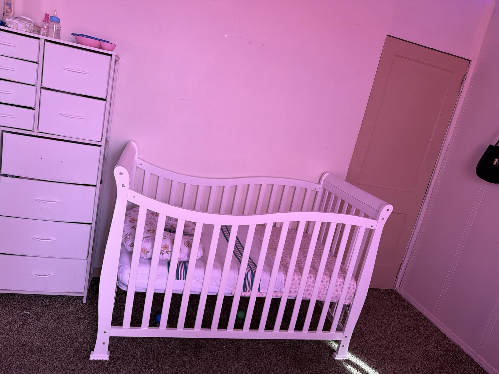 Dream On Me Violet 7-in-1 Convertible Full-Size Baby Crib with Toddler, Day & Full Bed Conversion in White, GreenGuard Gold & BSA, 3 Mattress Heights, Sustainable Pinewood customer photo 2