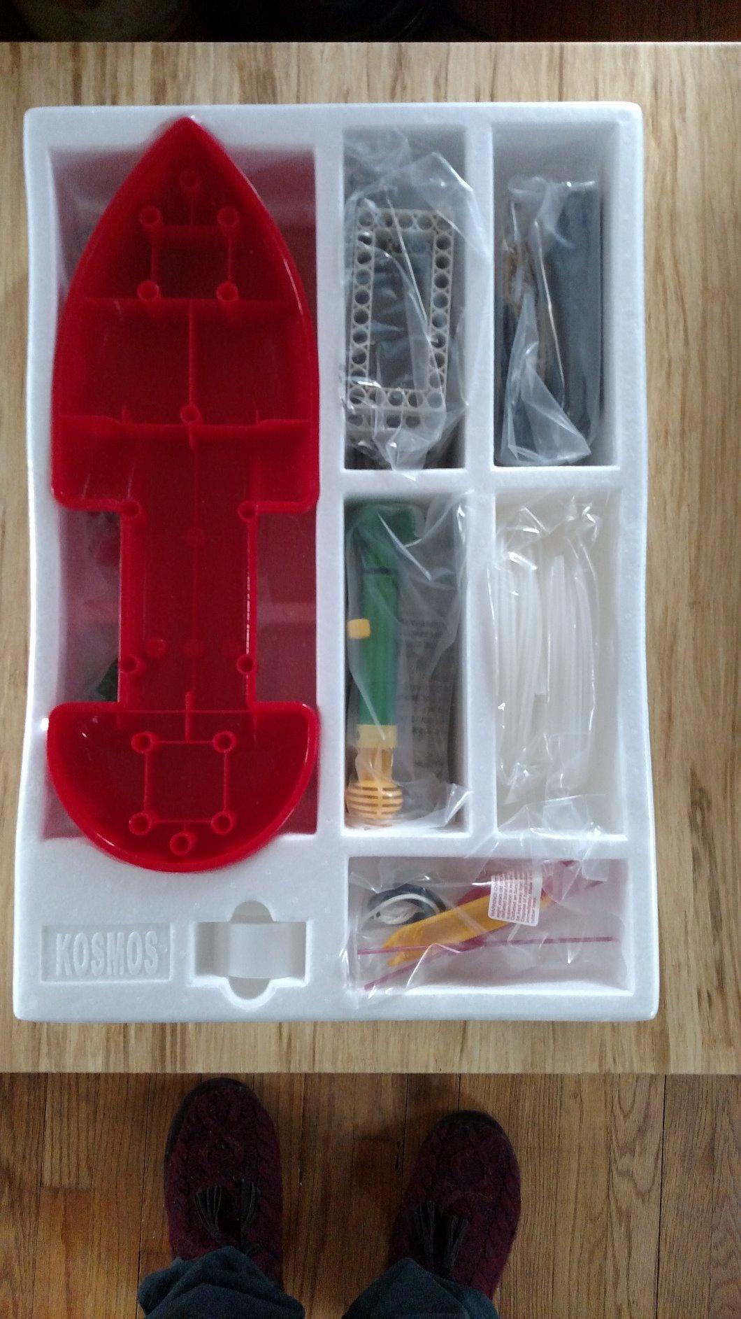 Thames & Kosmos Physics Pro (V 2.0) Science Kit | 96 Page Color Manual | 31 Experiments | Advanced Physics Education Kit | Parents' Choice Silver Award Winner customer photo 1