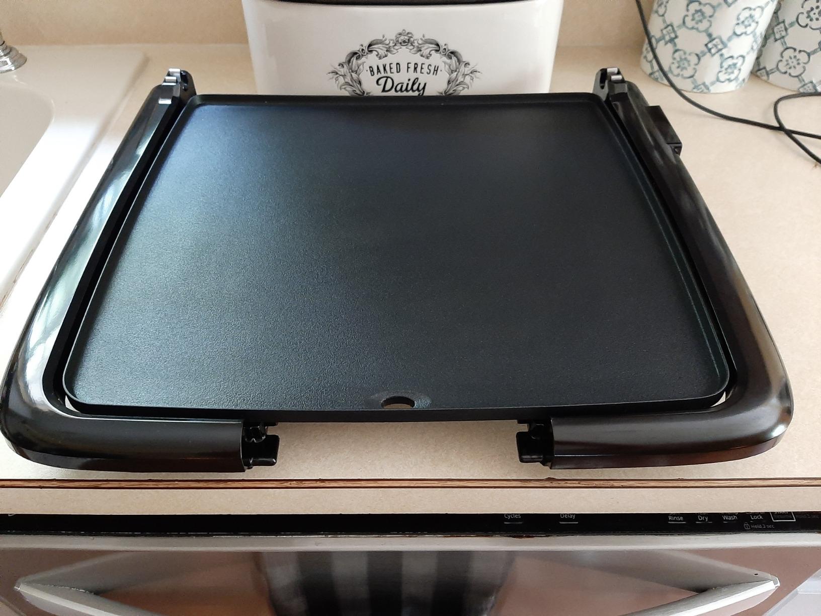 Presto 07023 XL Cool-Touch Electric Griddle and Warmer Plus customer photo 2