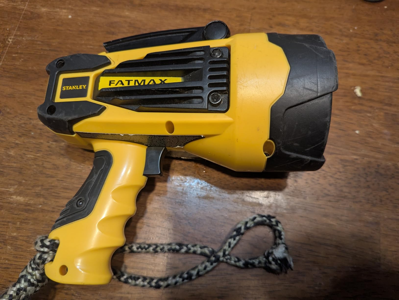 STANLEY FATMAX SL10LEDS Rechargeable 2200 Lumen Lithium Ion Ultra Bright LED Spotlight Flashlight with USB Power Charger customer photo 1