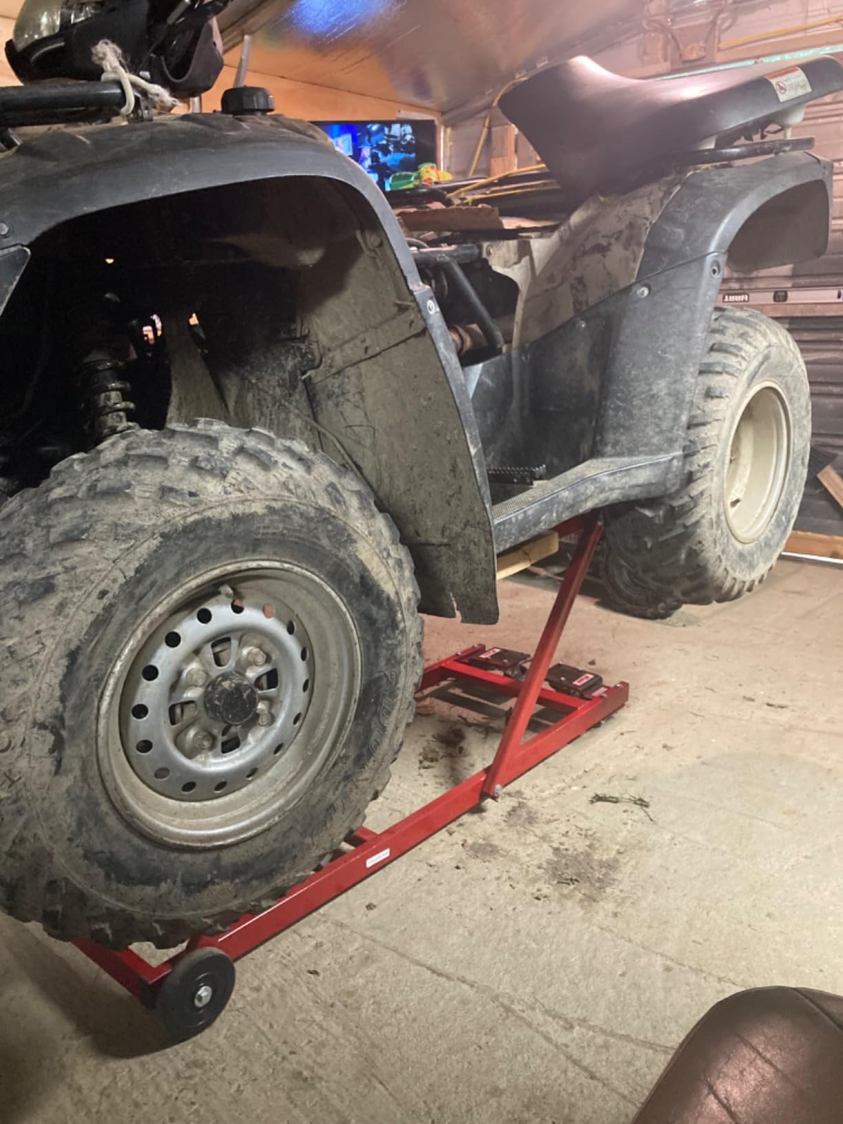 Extreme Max 5800.1066 PRO Snowmobile Lift with Wheel Kit - 1000 lbs. Capacity customer photo 2