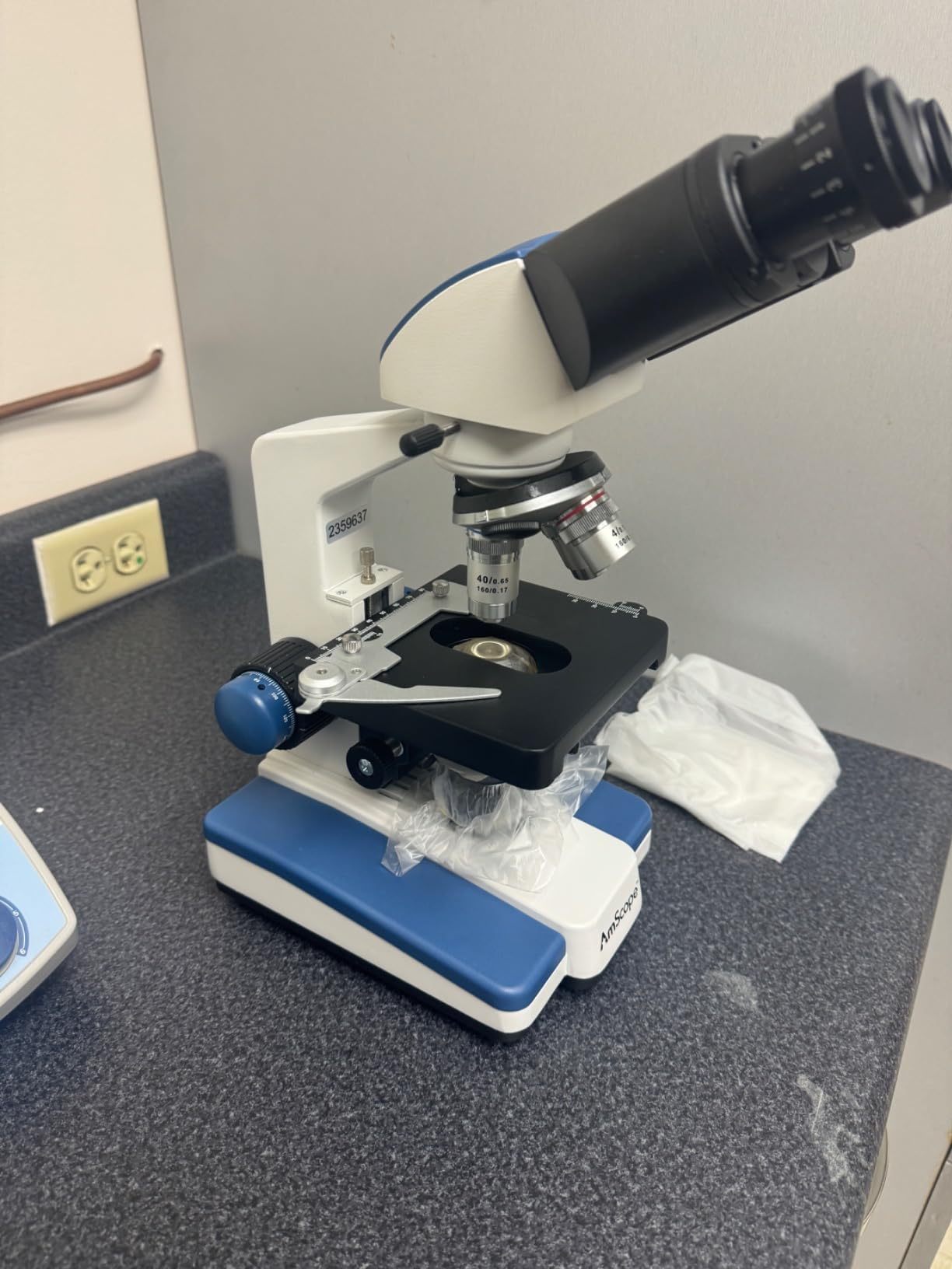 AmScope B120 Series Student & Professional LED Binocular Compound Microscope - 40X-2500X Magnification - Includes 5MP USB Camera & Siedentopf Head customer photo 2