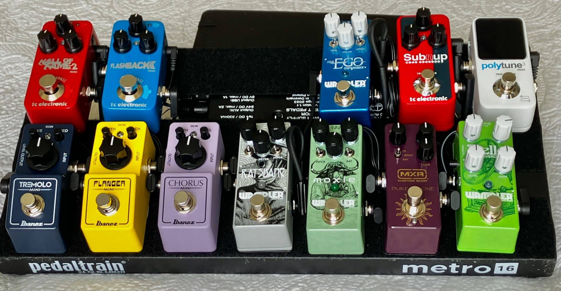 Pedaltrain Metro 24 24-inch x 8-inch Pedalboard with Hard Case customer photo 2