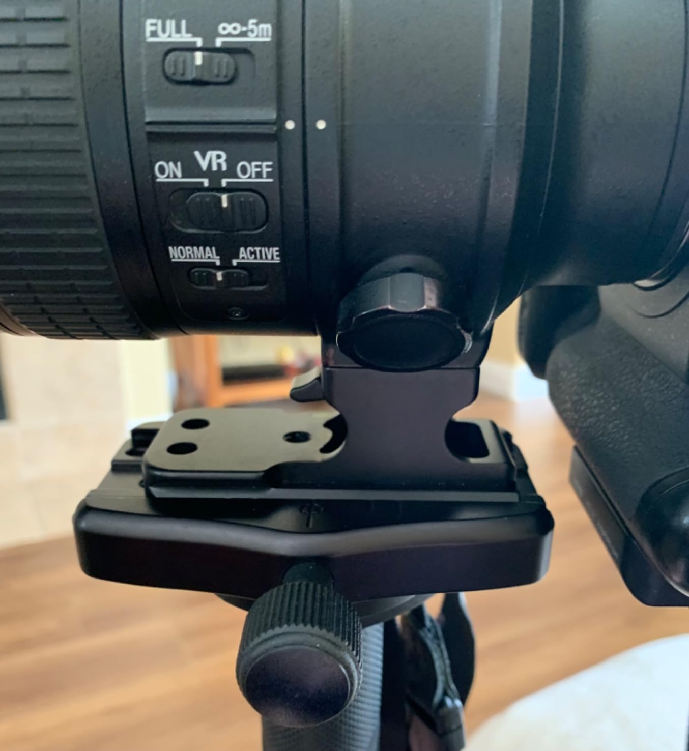 Manfrotto 290 Carbon Fiber 4-Section Monopod customer photo 2
