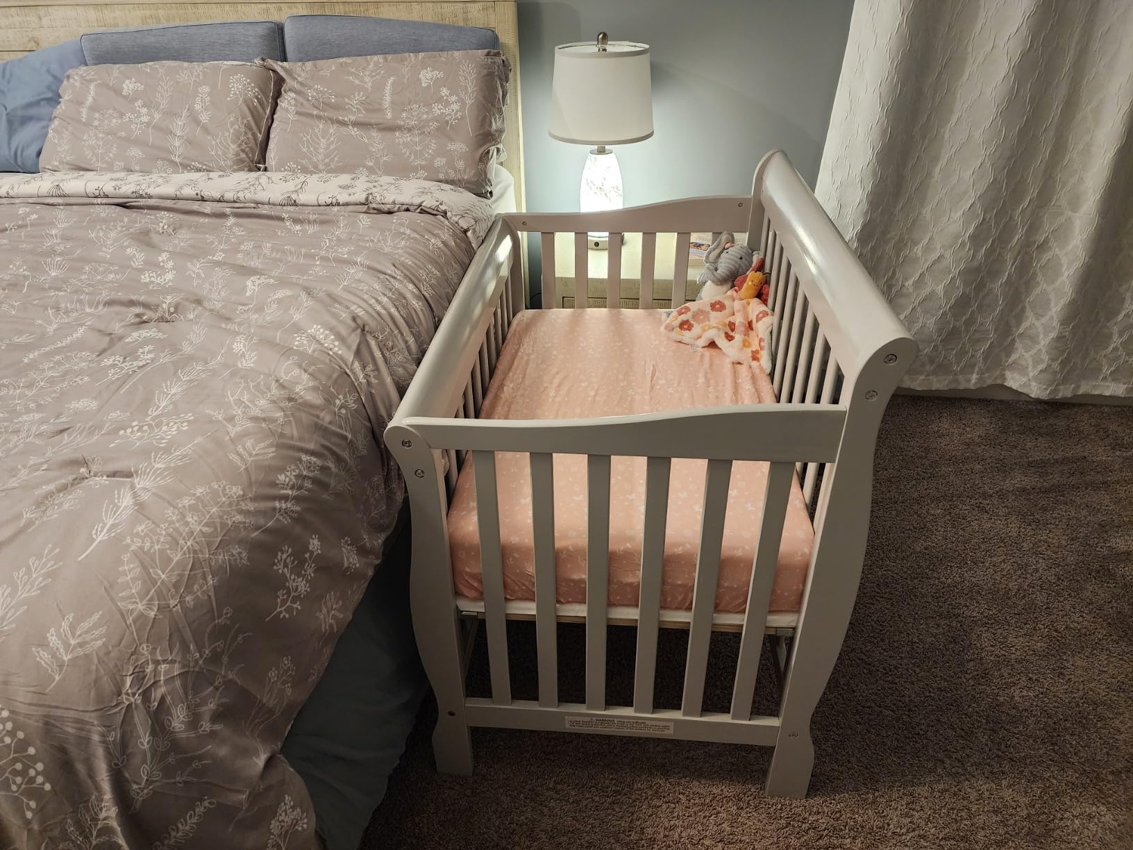 Dream On Me Aden 4-in-1 Convertible Mini Baby Crib, GREENGUARD Gold & BSA Certified, Sustainable Pinewood, Non-Toxic Finish, 3 Mattress Heights, Converts to Mini Day & Twin-Size Bed - Grey customer photo 2
