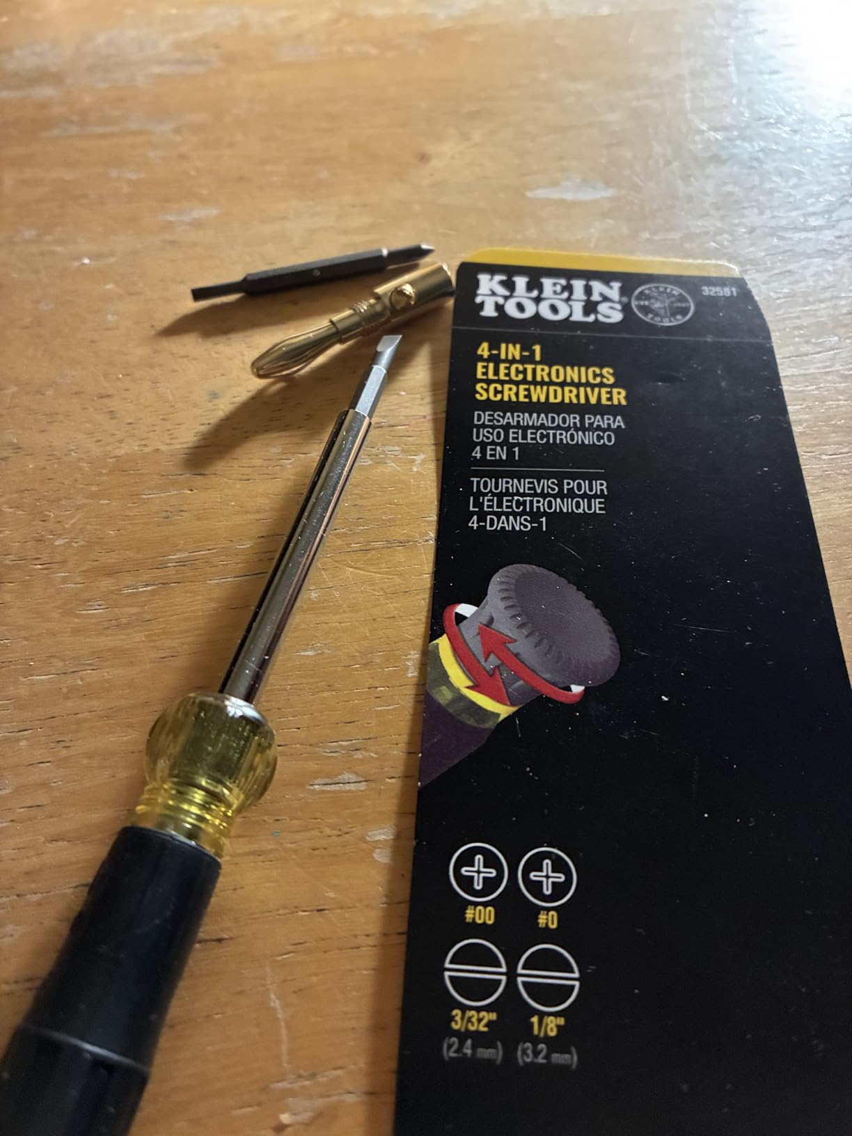Klein Tools 32581 4-in-1 Electronics Screwdriver Set with 2 Slotted, 2 Phillips Precision Machined Bits customer photo 1
