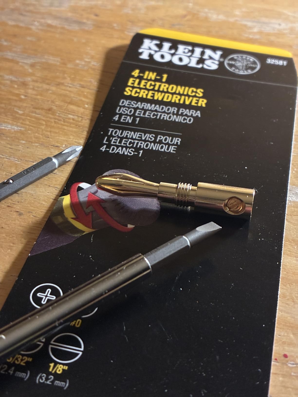 Klein Tools 32581 4-in-1 Electronics Screwdriver Set with 2 Slotted, 2 Phillips Precision Machined Bits customer photo 2